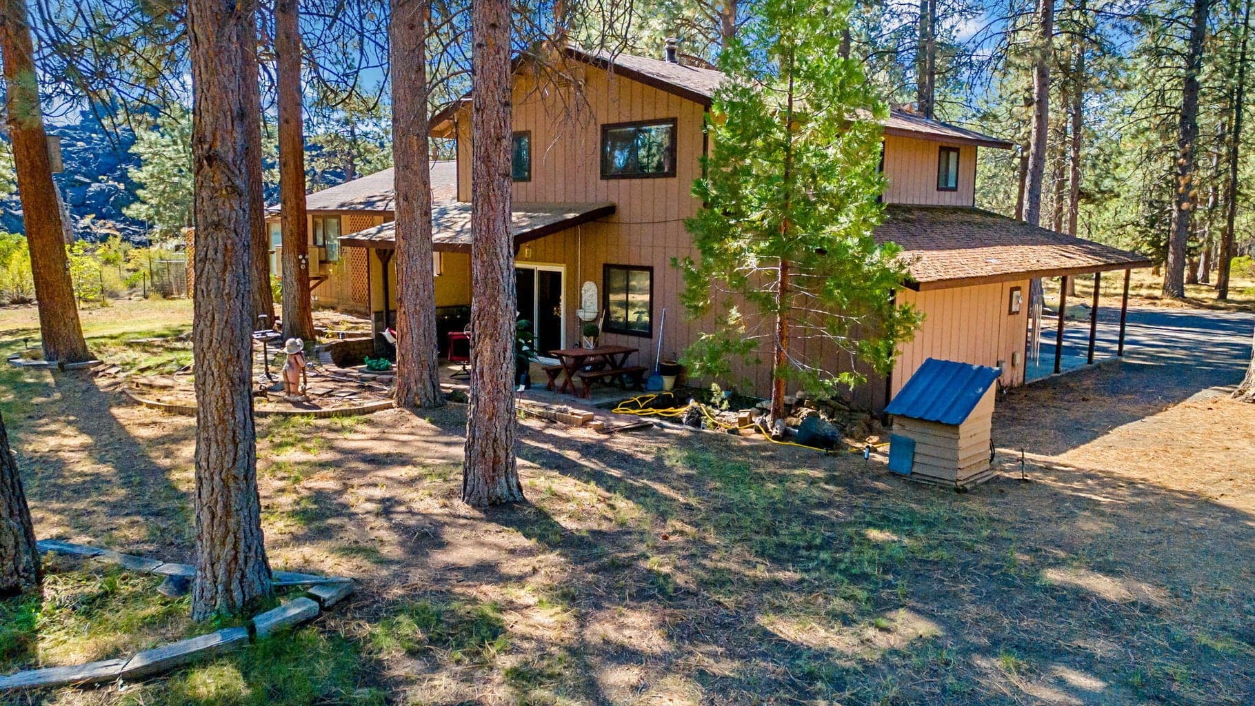 Photo of 60000 Agate Road 41 of 48