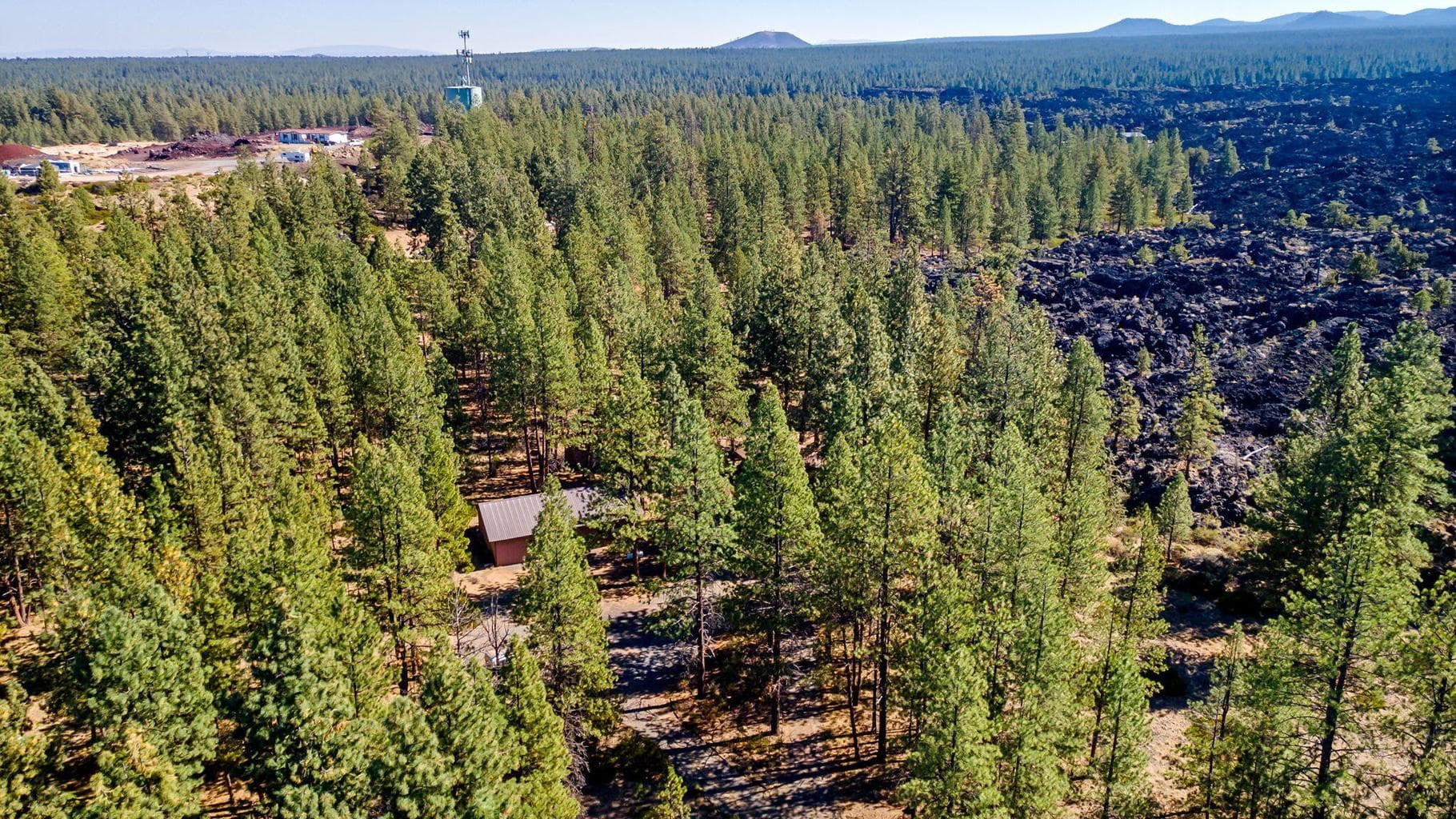 Photo of 60000 Agate Road 43 of 48