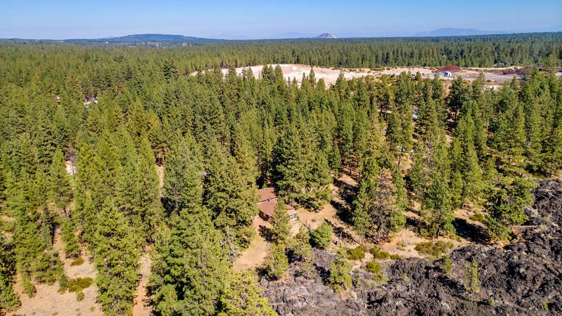 Photo of 60000 Agate Road 44 of 48