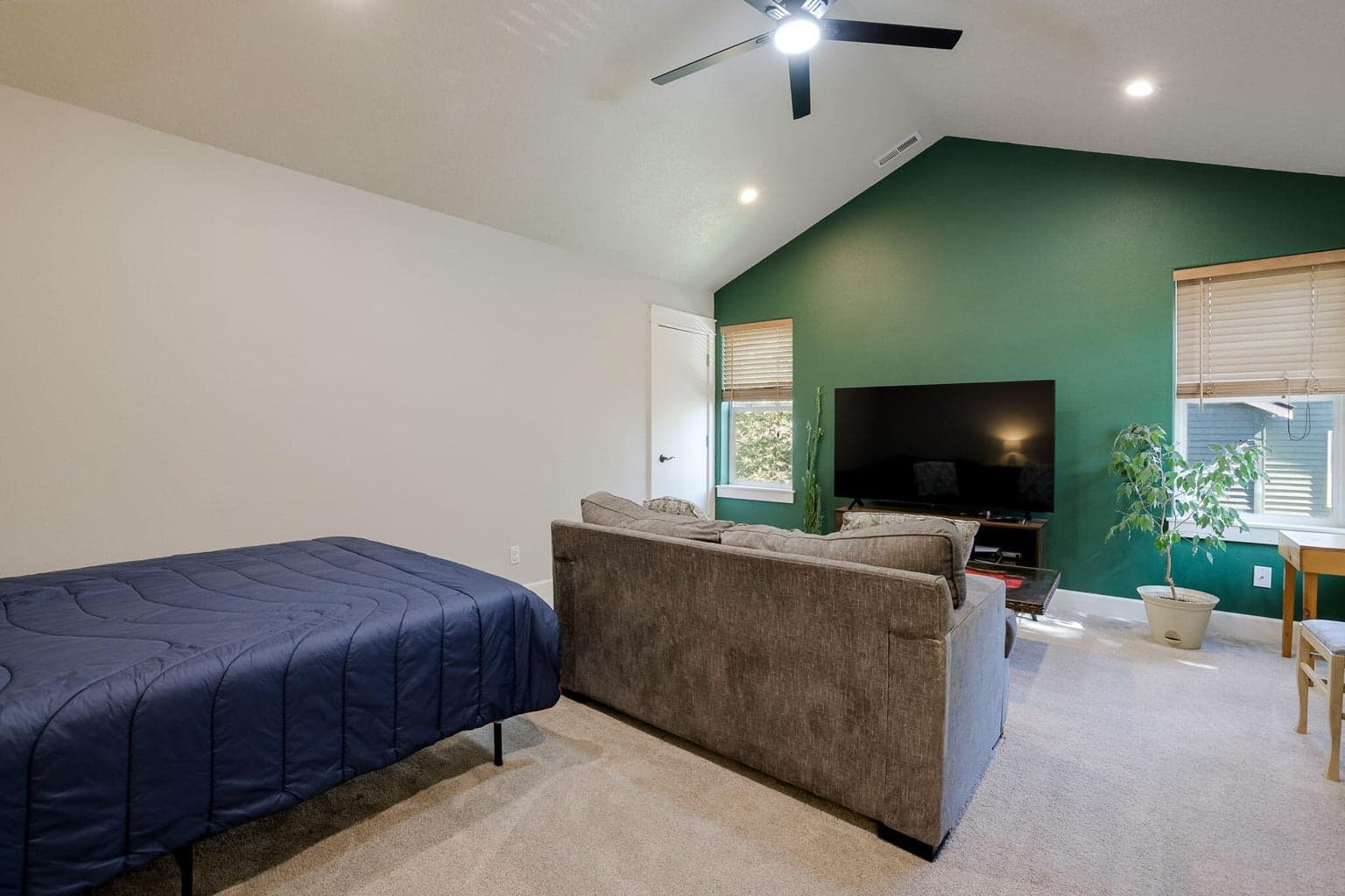 Photo of 20614 Cherry Tree Lane 35 of 53