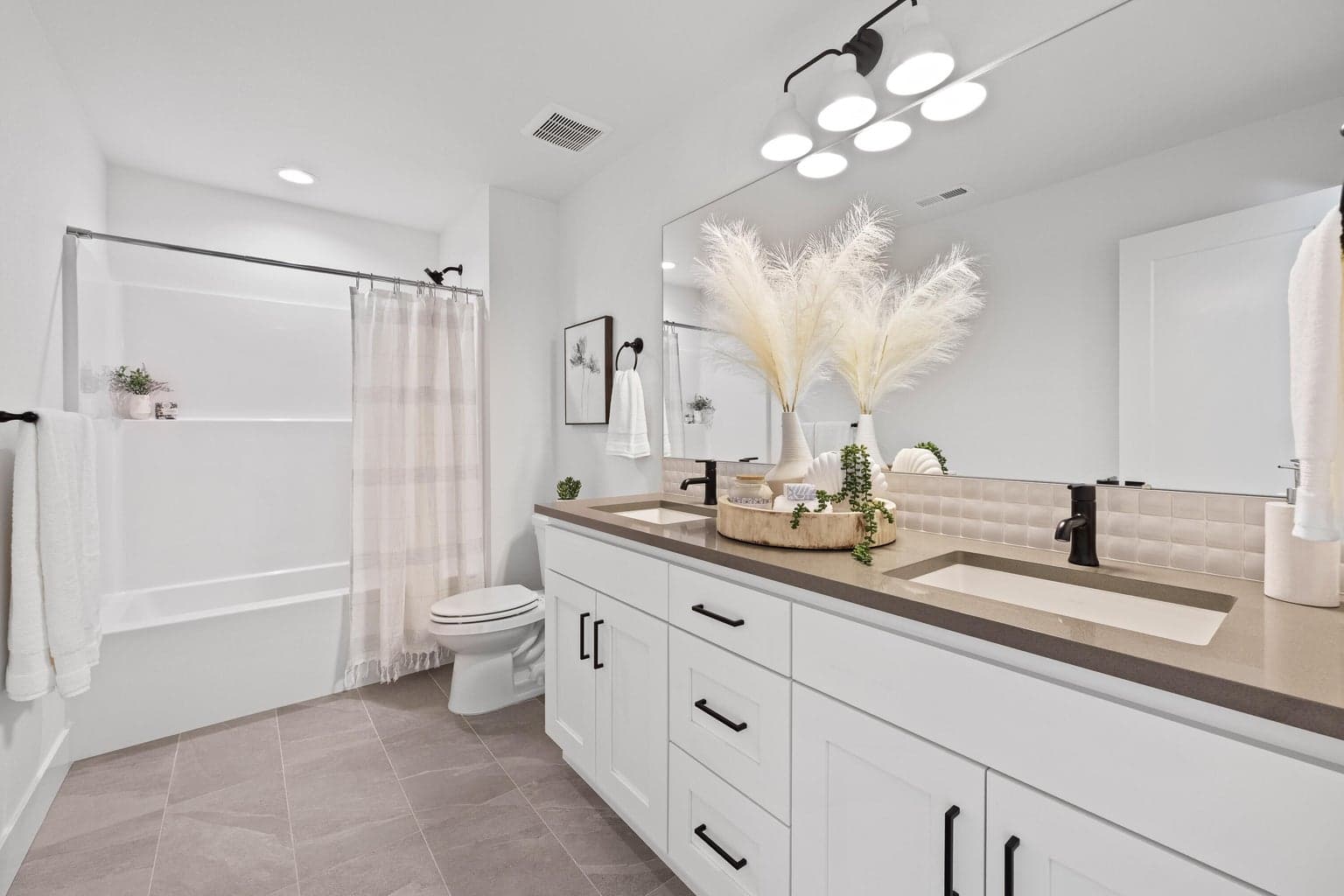 Photo of 4315 SW Rhyolite Place 34 of 51