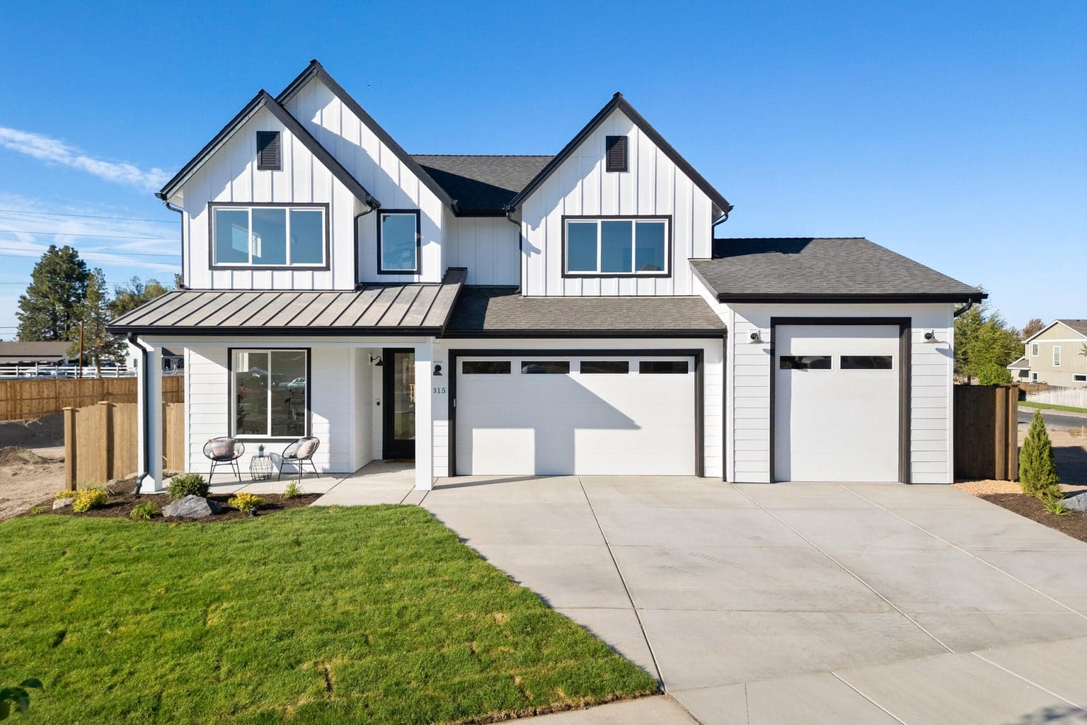 Photo of 4315 Rhyolite 1 of 51