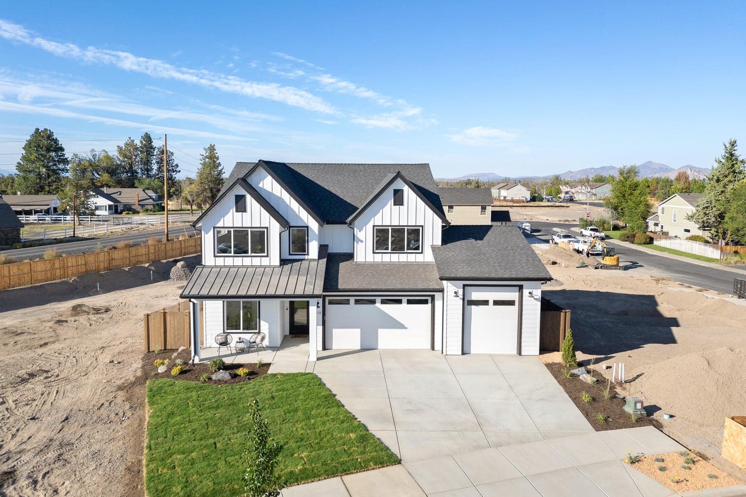 Photo of 4315 Rhyolite 4 of 51
