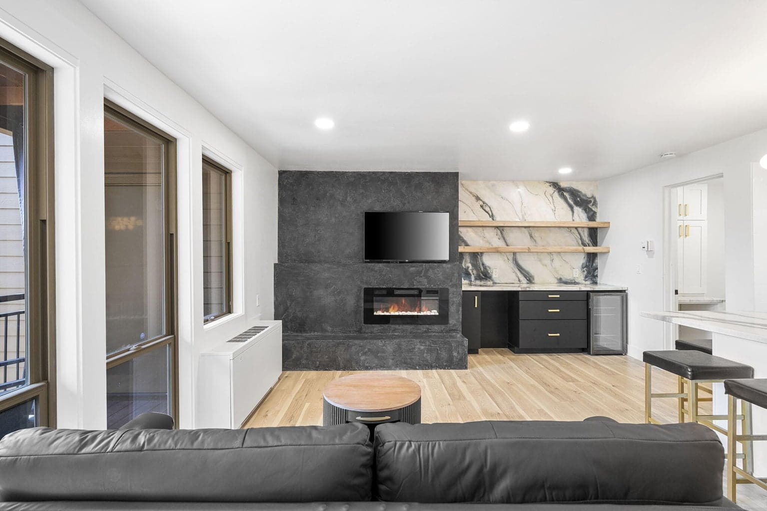 Photo of 18575 SW Century Drive 10 of 51