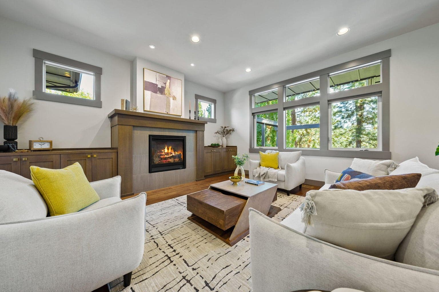 Photo of 2240 NW Lolo Drive 6 of 54