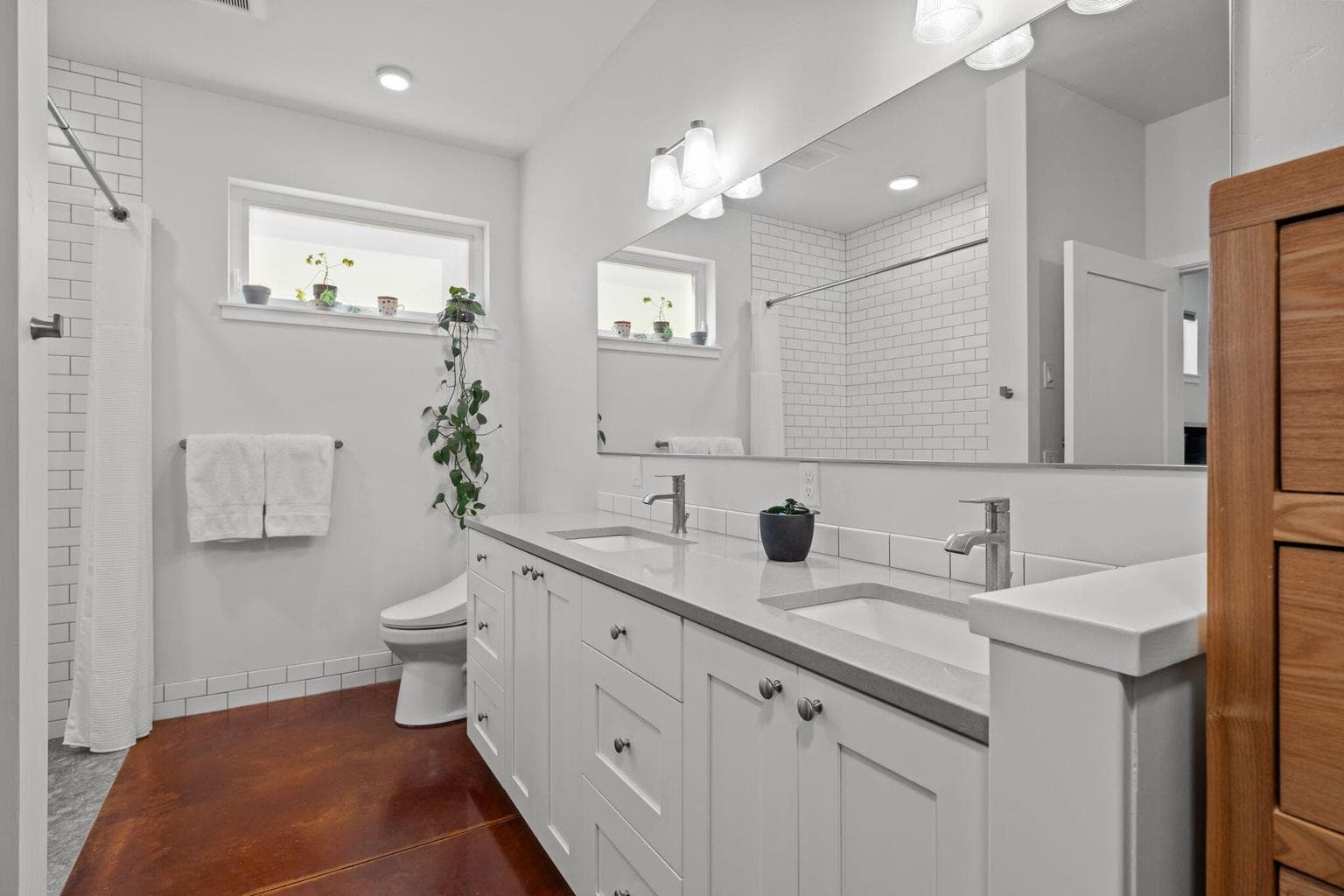 Photo of 1232 NW Albany Avenue 26 of 50