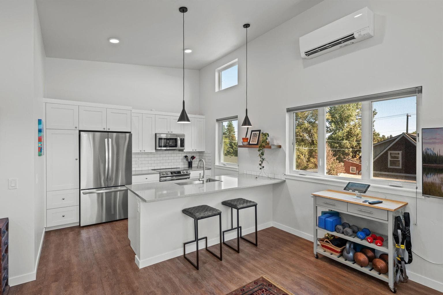 Photo of 1232 NW Albany Avenue 38 of 50