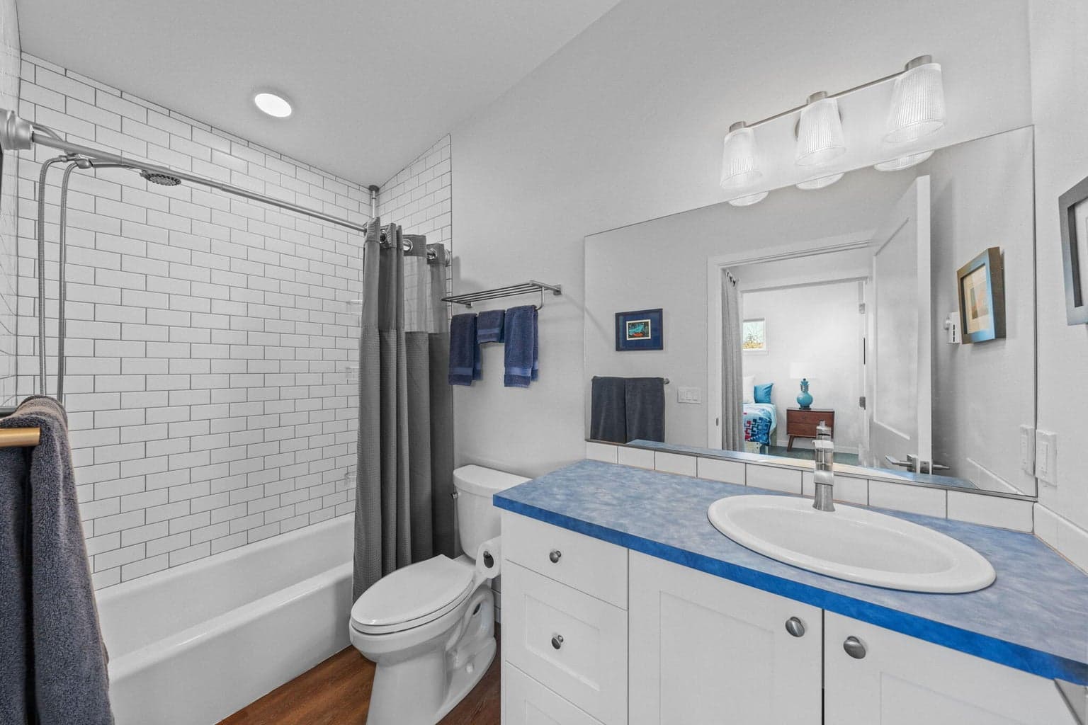 Photo of 1232 NW Albany Avenue 44 of 50