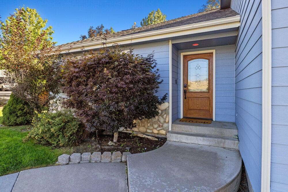 Photo of 7016 Hager 5 of 27