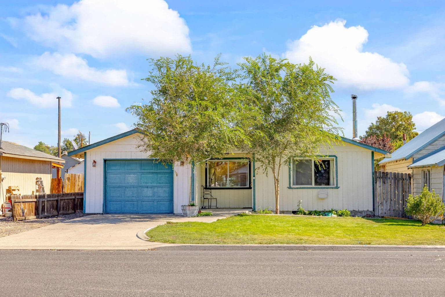 Photo of 740 NW Beaver Street 1 of 22