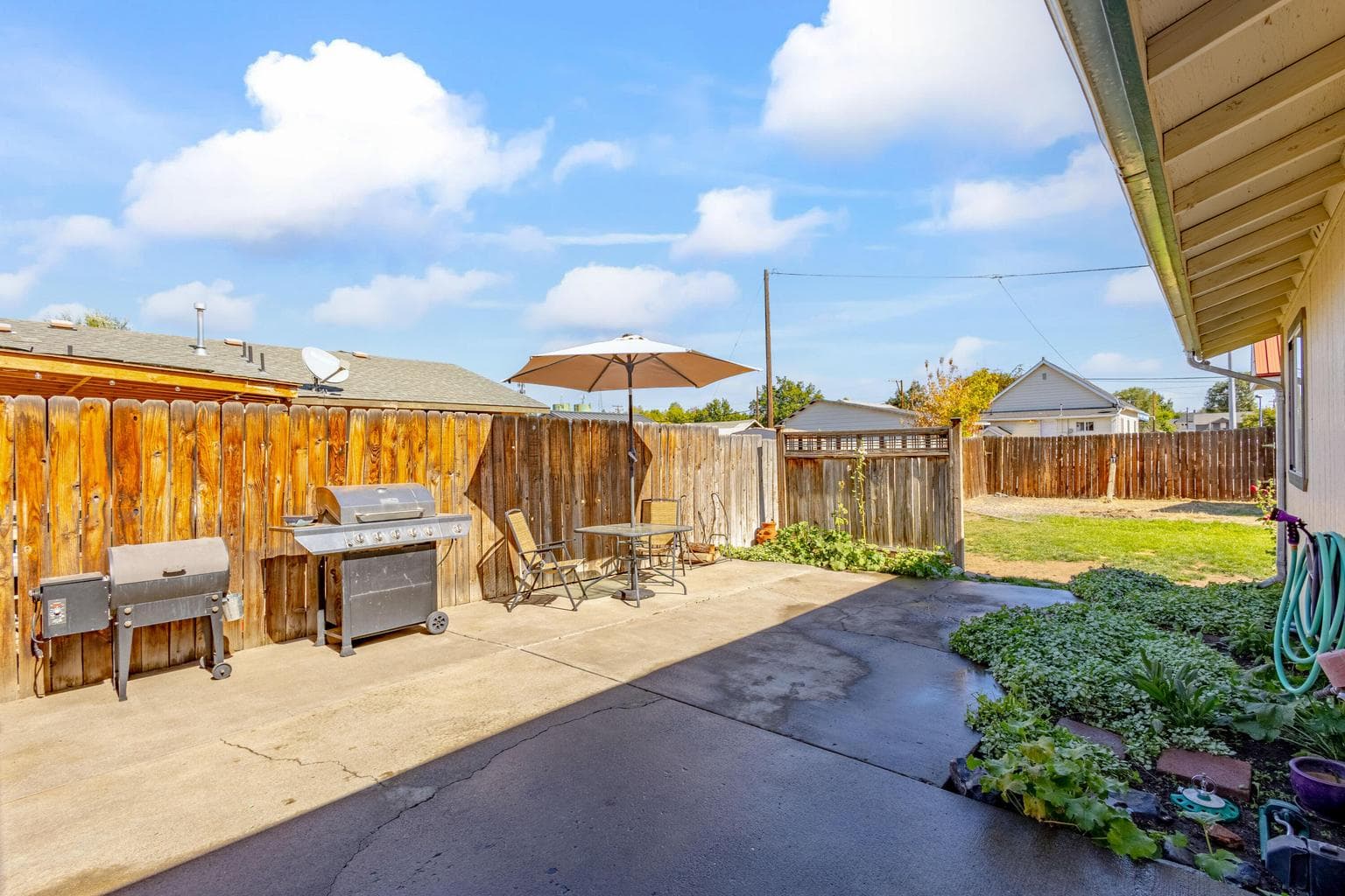 Photo of 740 NW Beaver Street 15 of 22