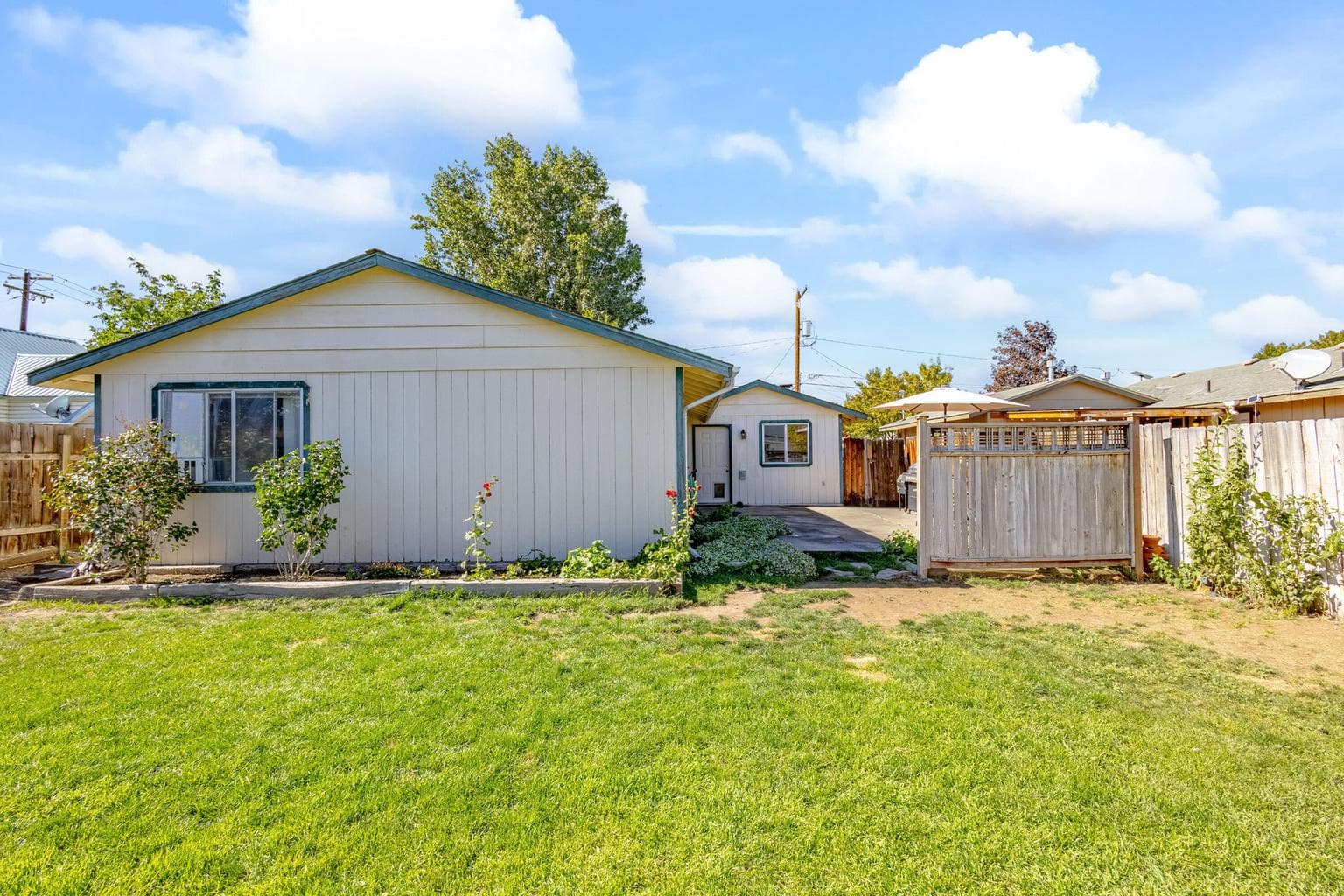 Photo of 740 NW Beaver Street 17 of 22