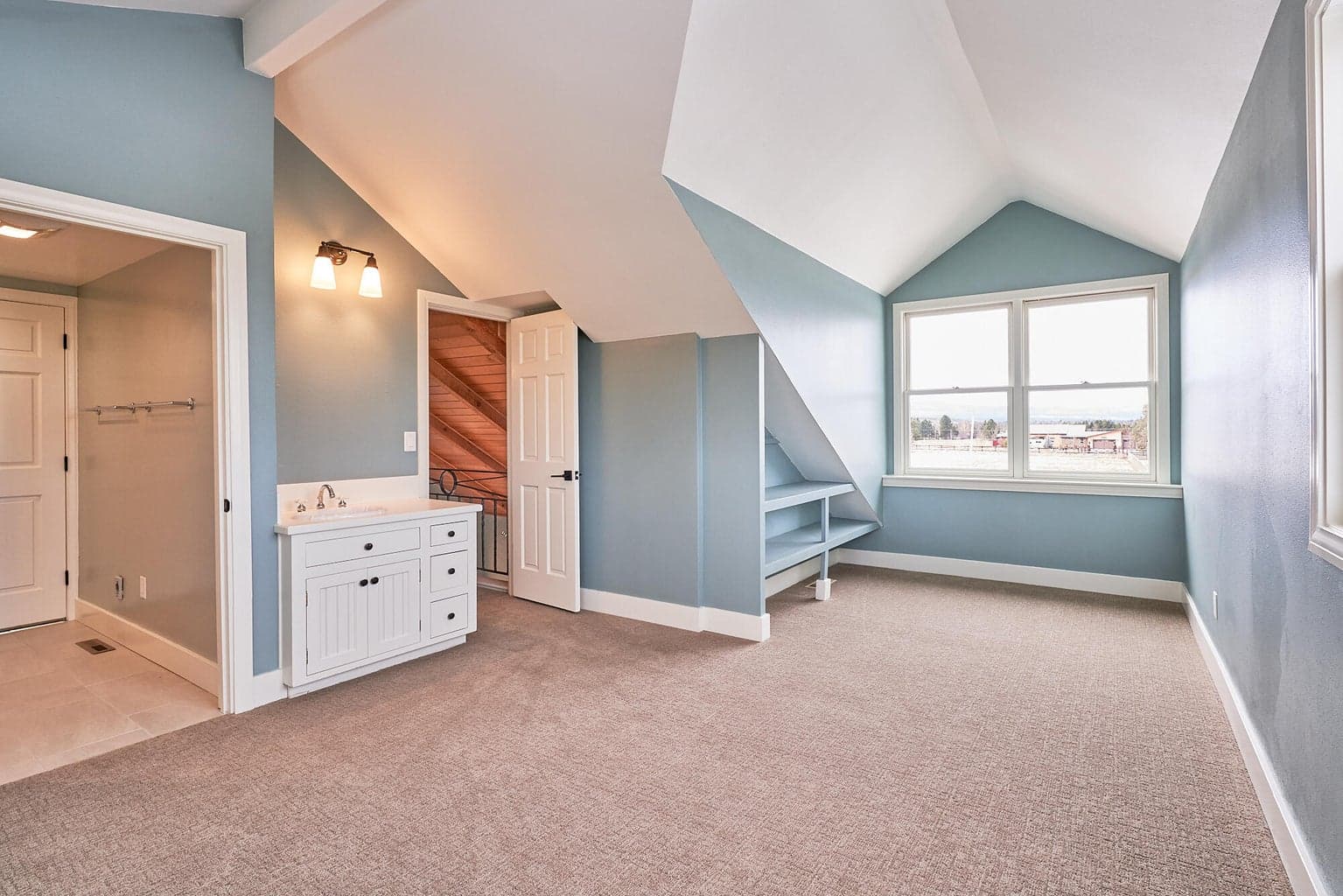 Photo of 65020 Swalley Road 25 of 71