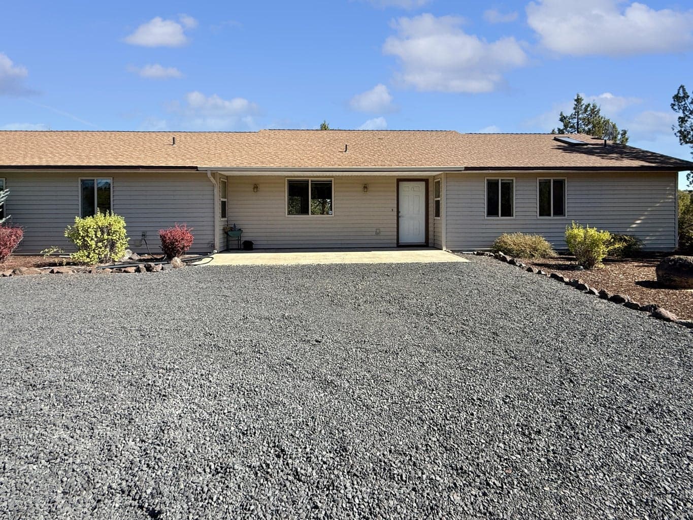 6833 Raven Hill