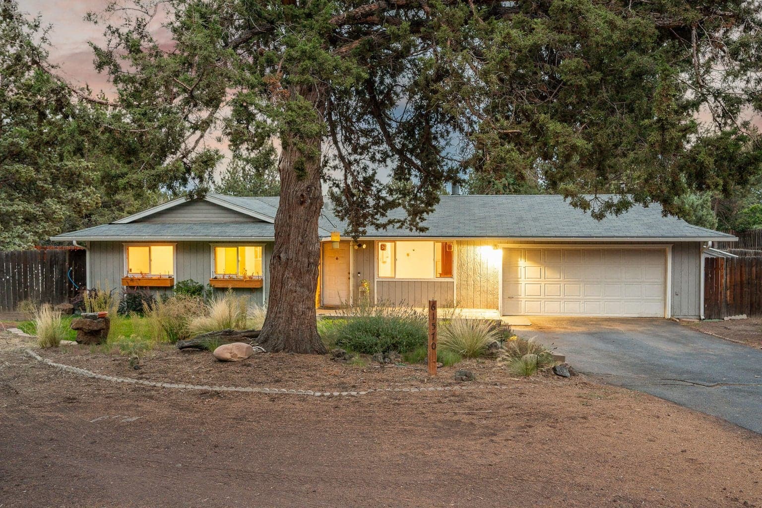 61570 Rockway Terr