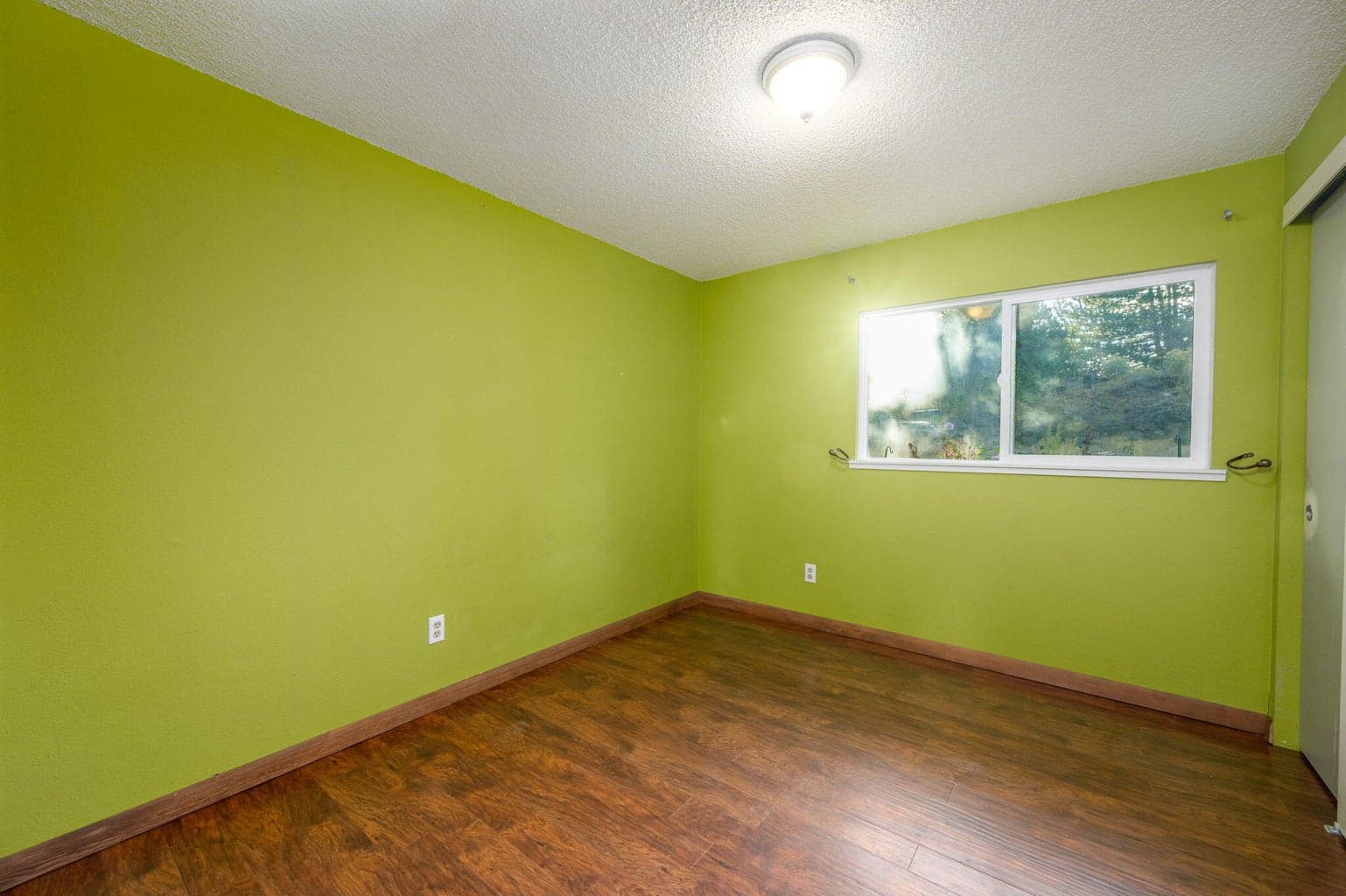 Photo of 61570 SE Rockway Terrace 11 of 24