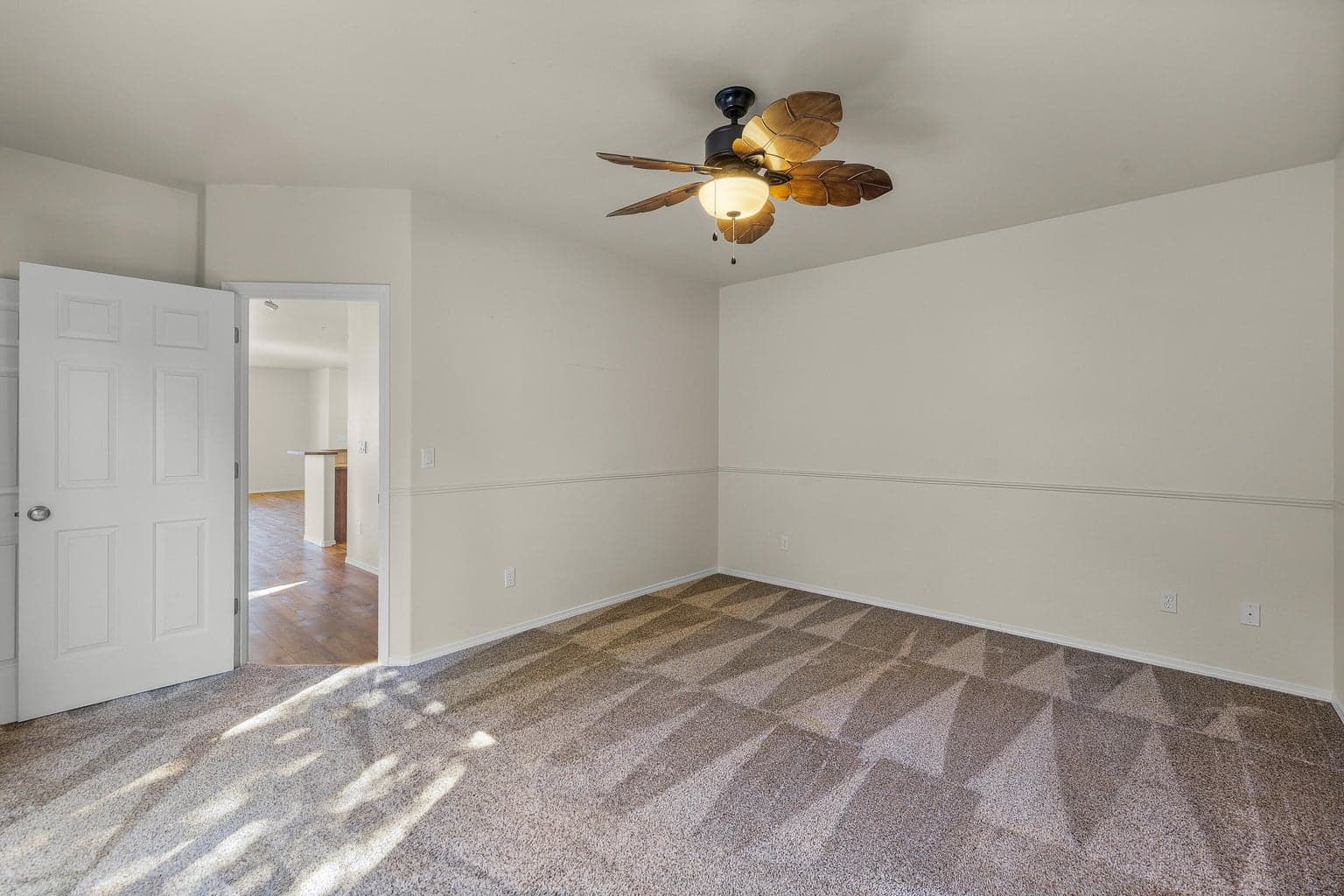 Photo of 1352 SW 35th Street 12 of 45
