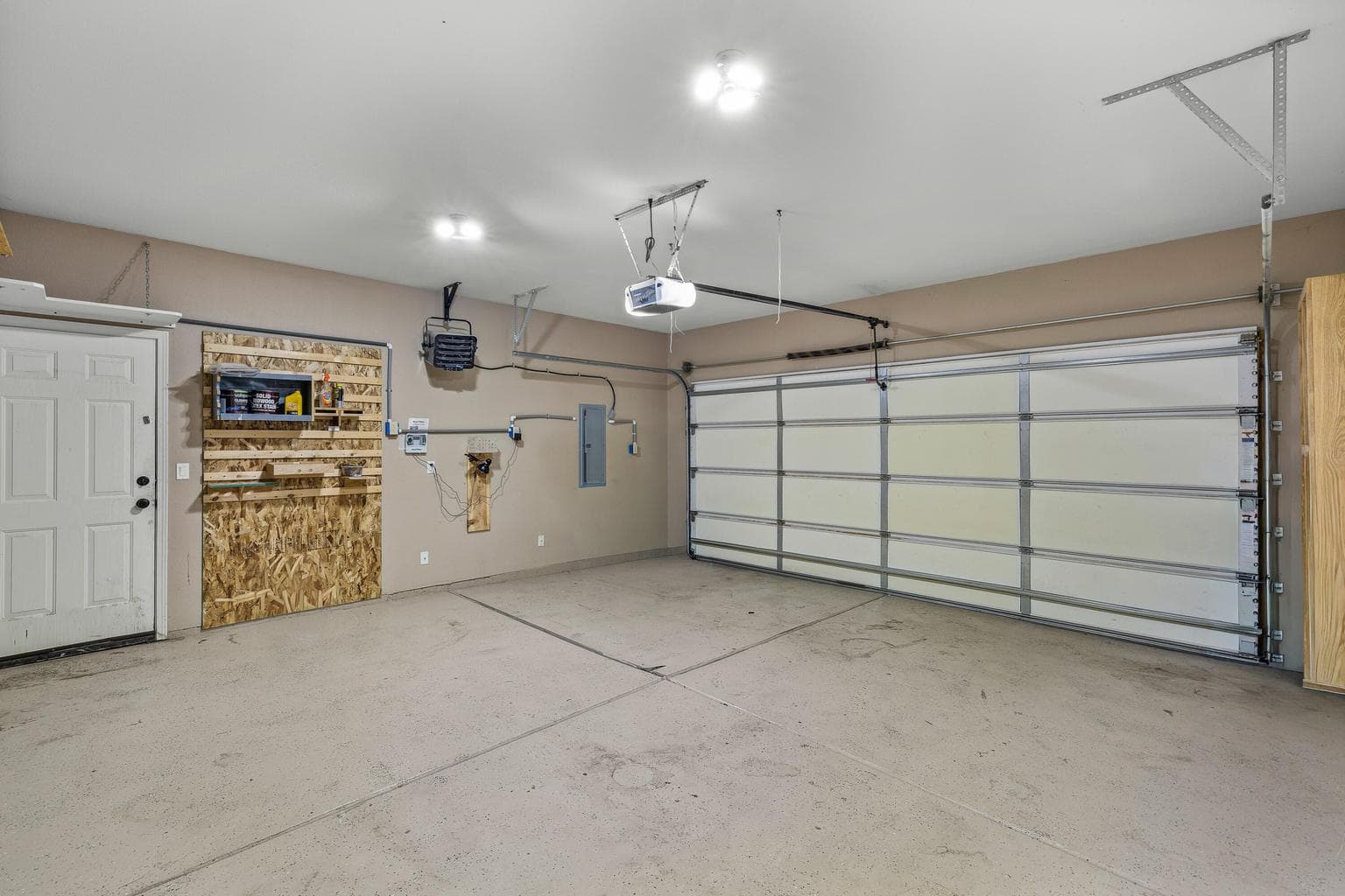 Photo of 1352 SW 35th Street 23 of 45