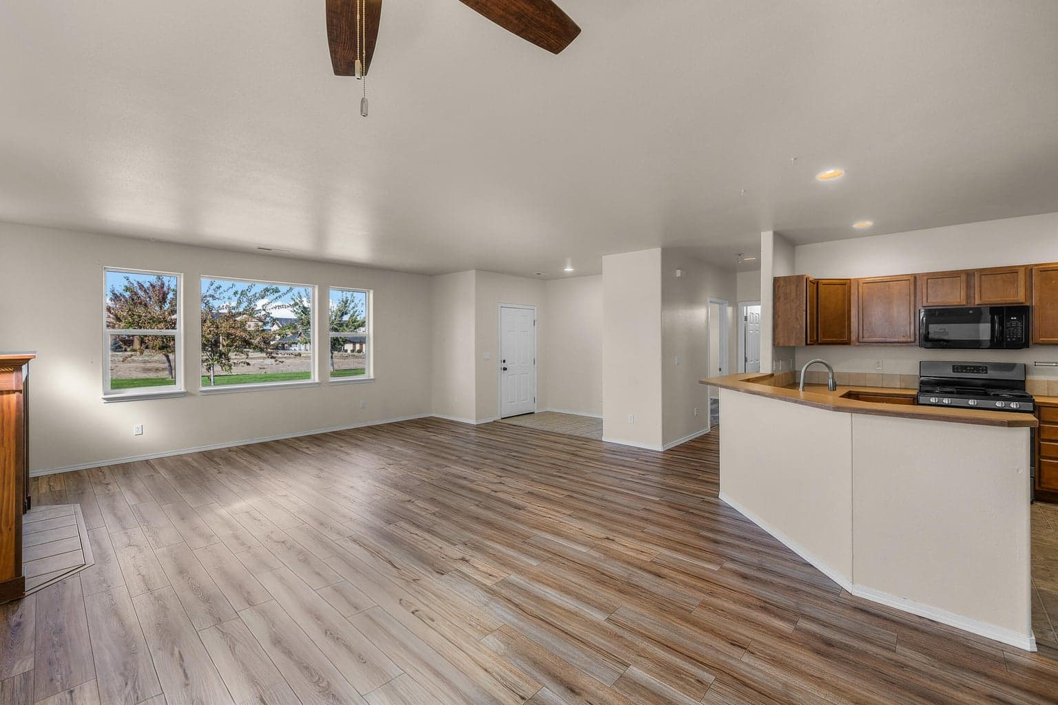 Photo of 1352 SW 35th Street 38 of 45