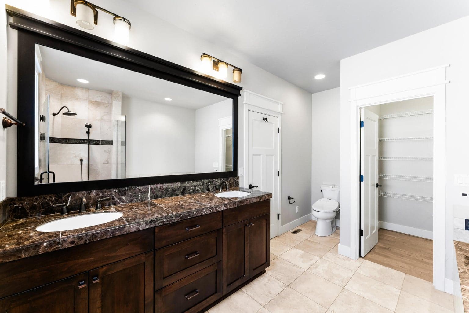 Double vanity and walk in closet