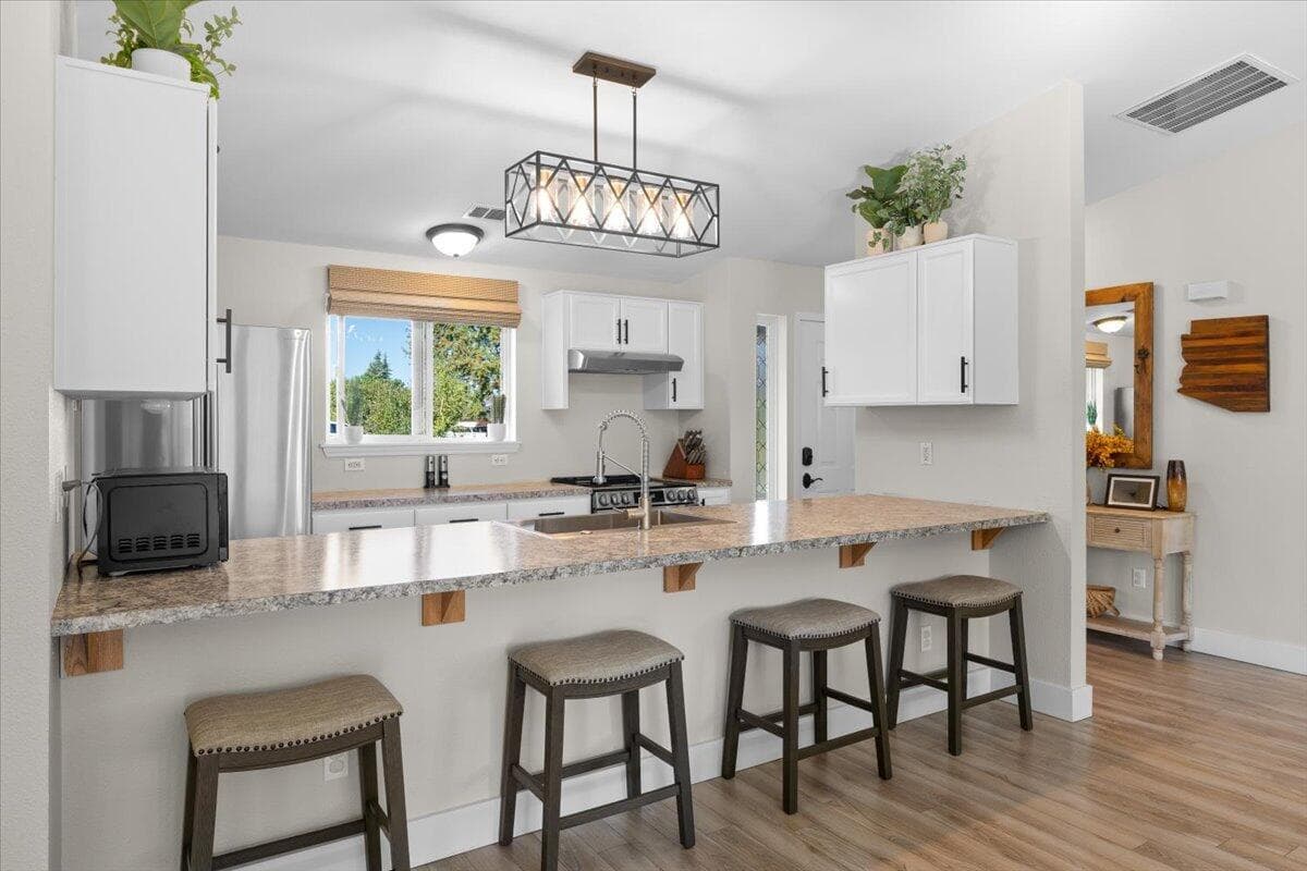 Photo of 1409 Twin Rocks 5 of 23