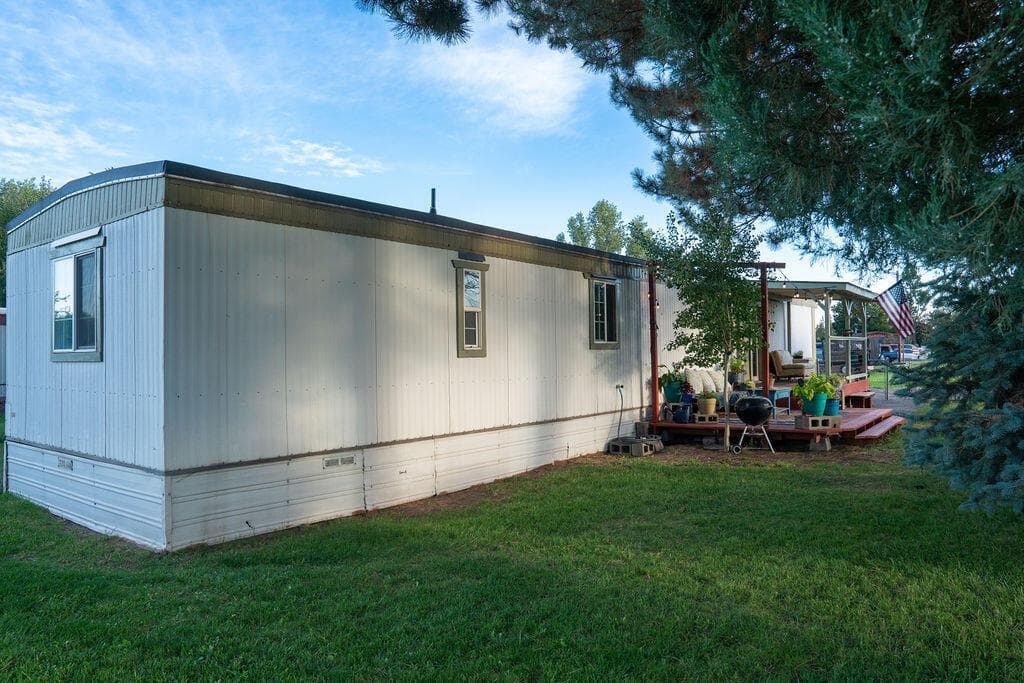 Photo of 64900 Hunnell Road 24 of 29
