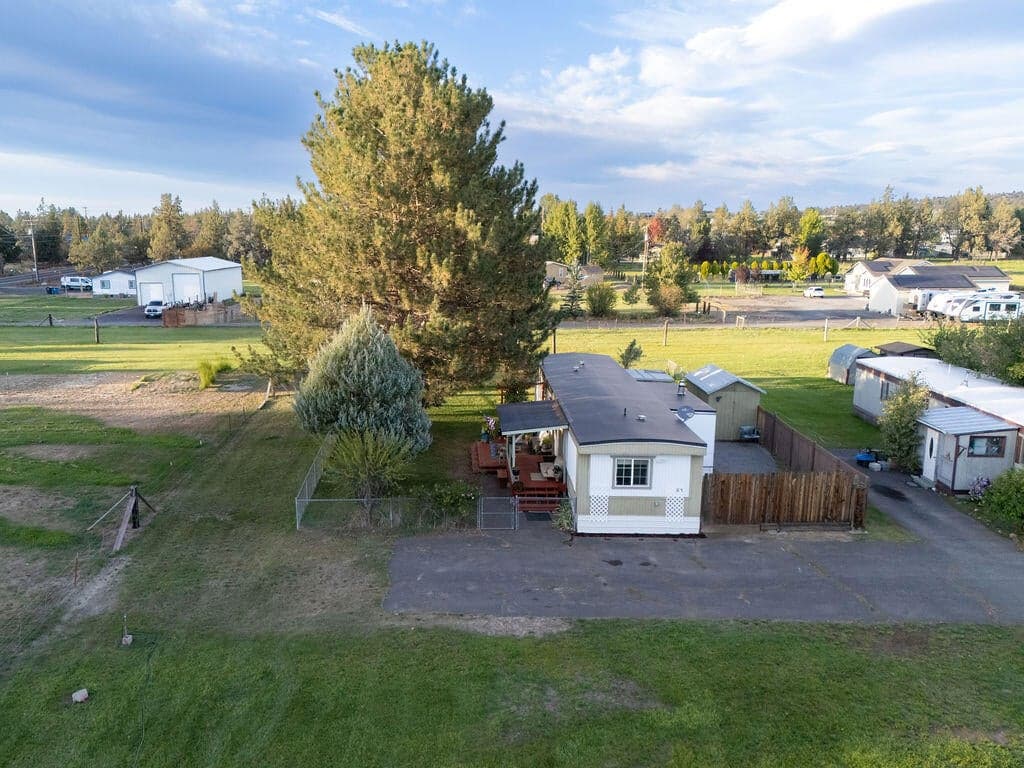 Photo of 64900 Hunnell Road 25 of 29