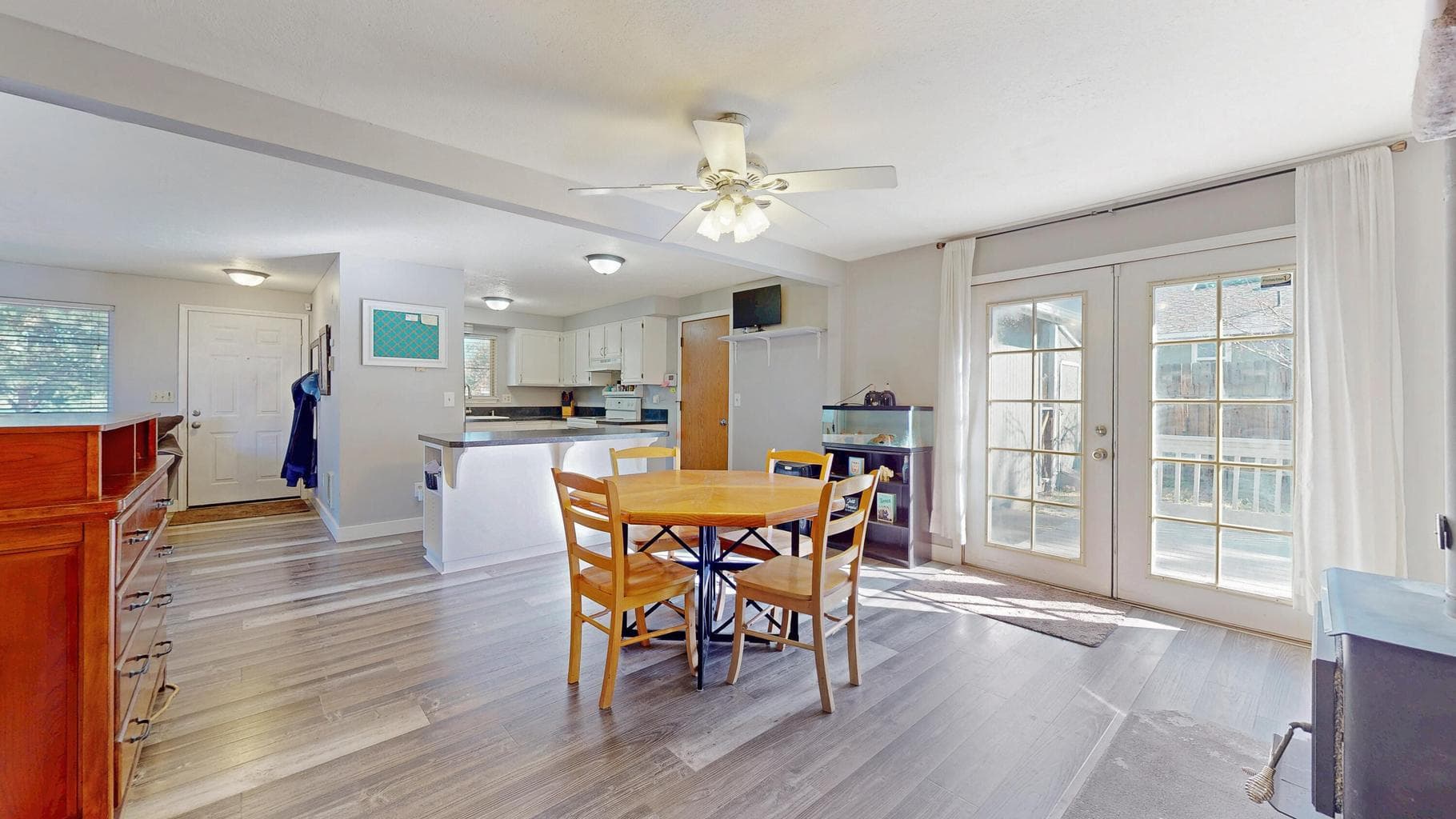Photo of 2015 SW 20th Street 15 of 26