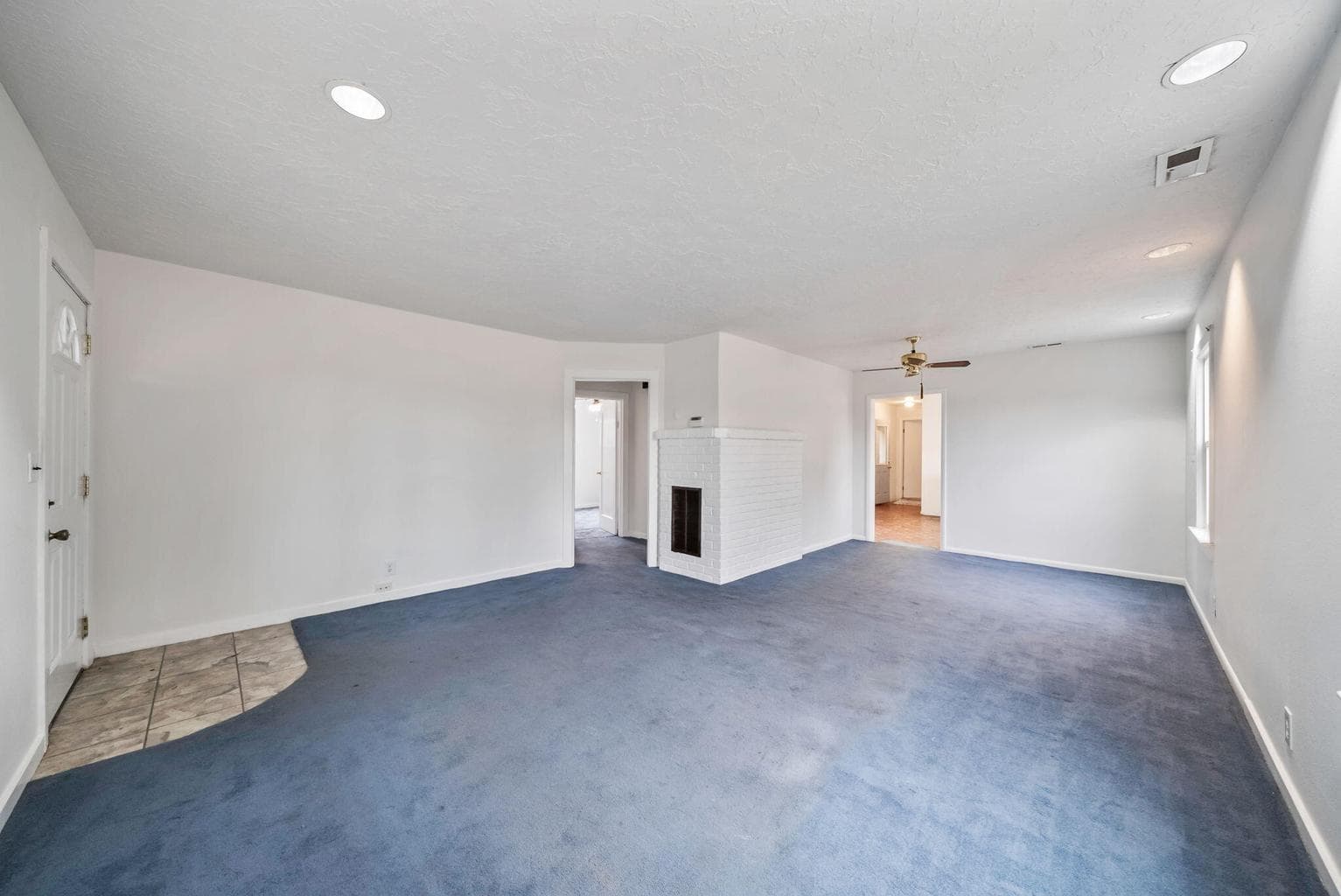 Photo of 2377 N Main Street 6 of 43