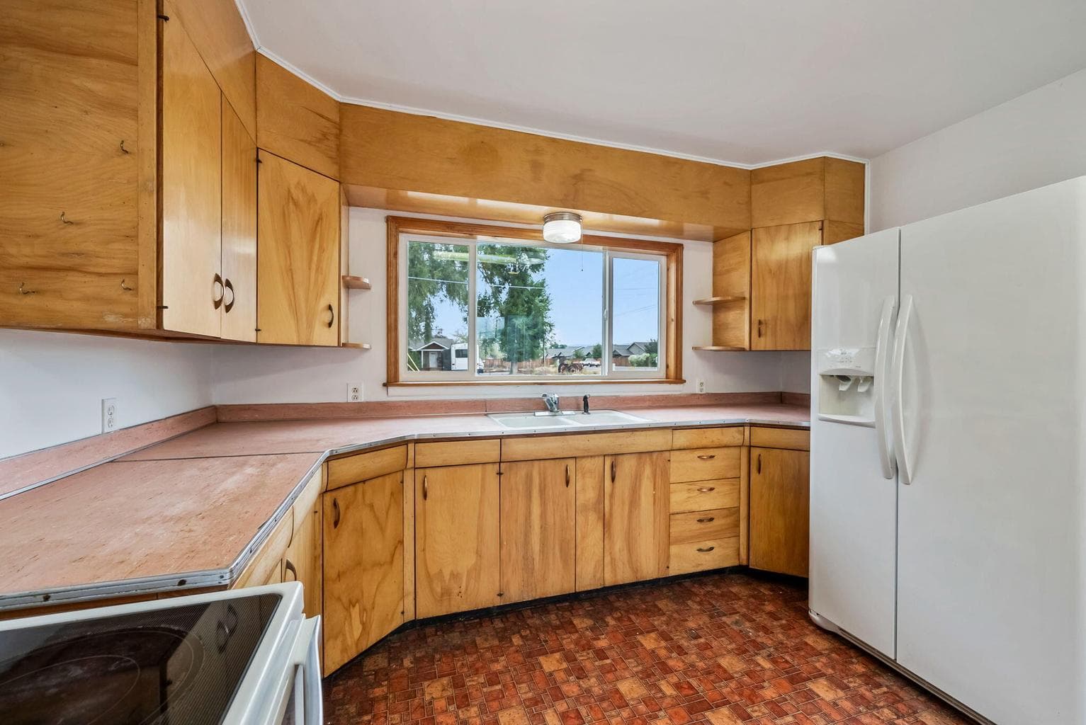 Photo of 2377 N Main Street 12 of 43