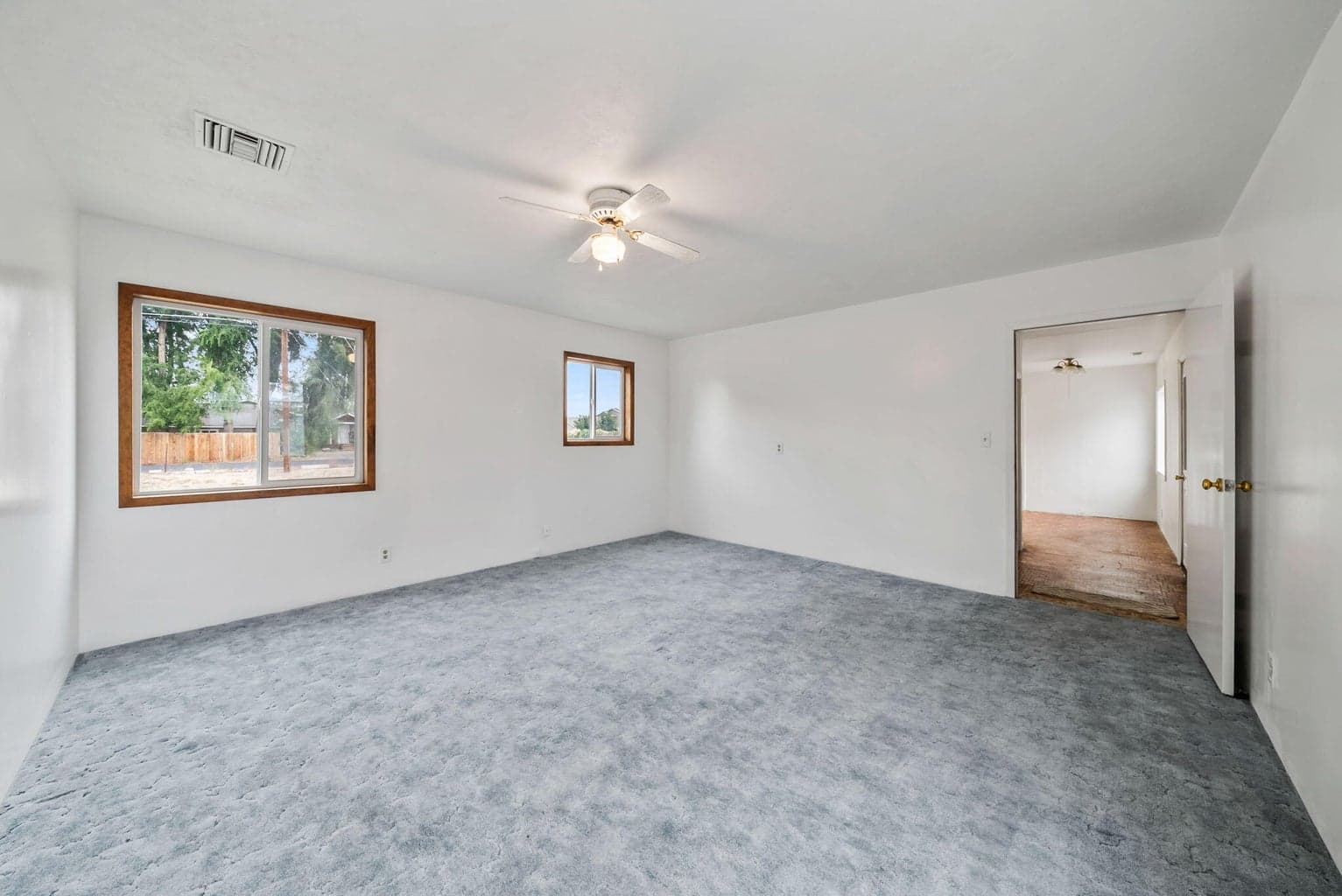 Photo of 2377 N Main Street 16 of 43