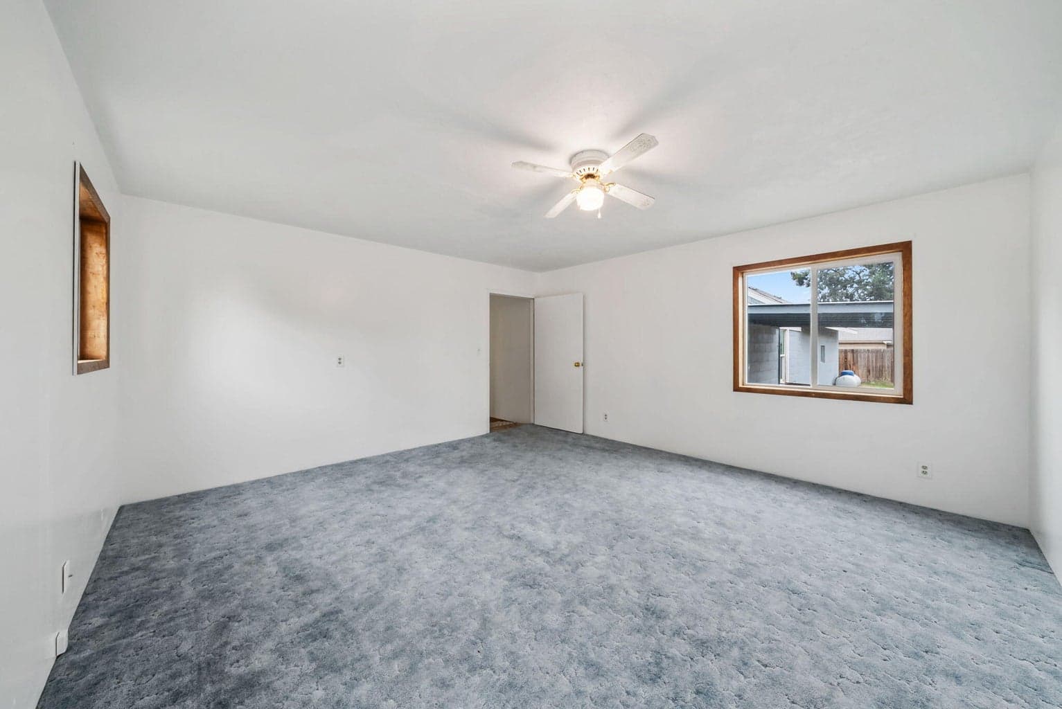 Photo of 2377 N Main Street 17 of 43