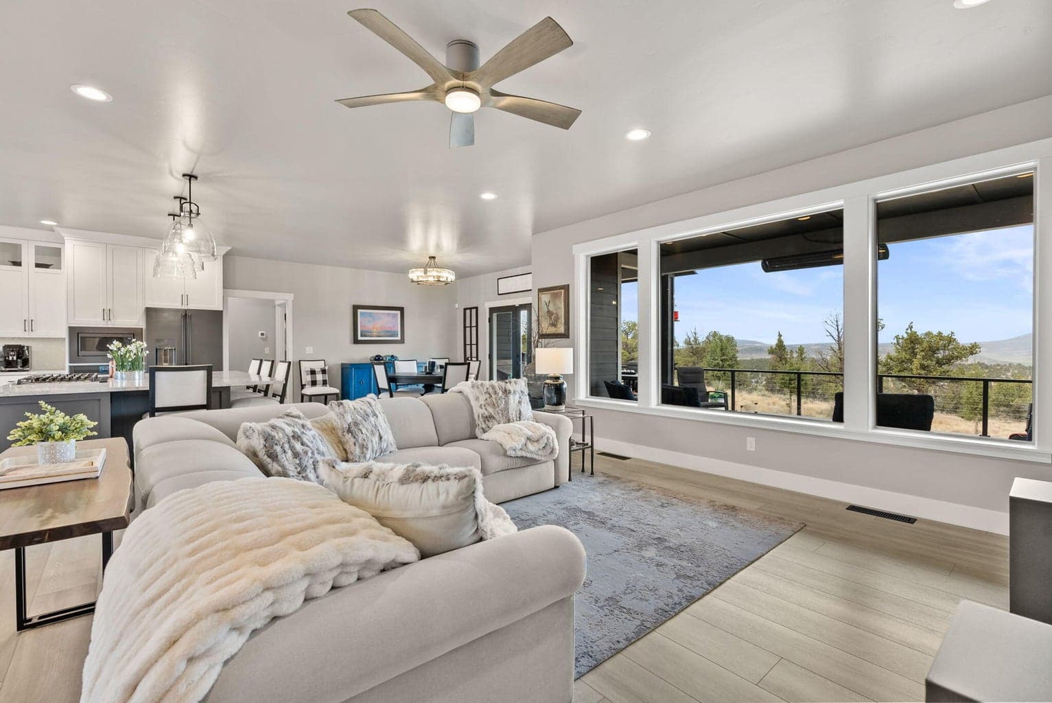 Photo of 5785 NW Cedar Place 11 of 68