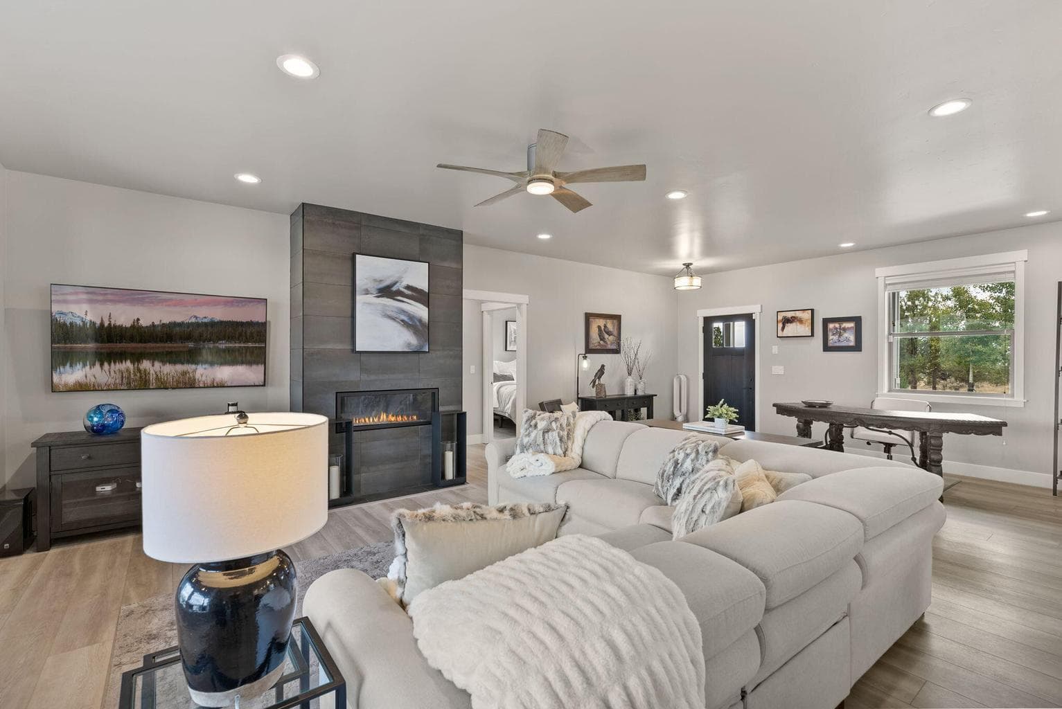 Photo of 5785 NW Cedar Place 12 of 68
