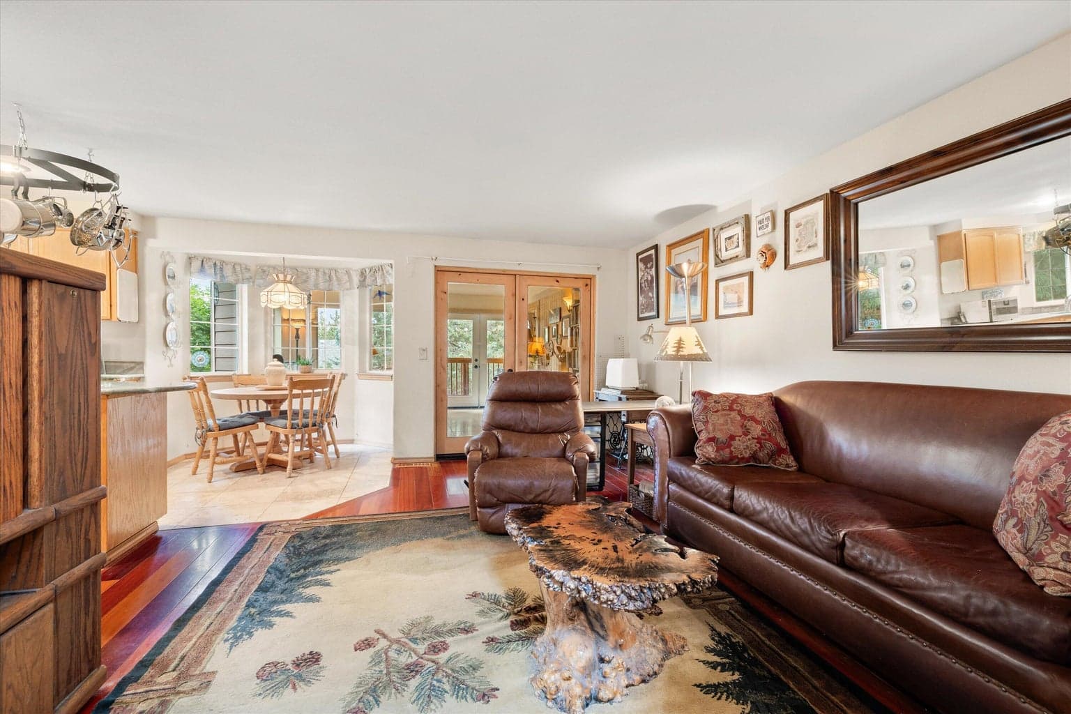 Photo of 1622 NE Parkridge Drive 14 of 41