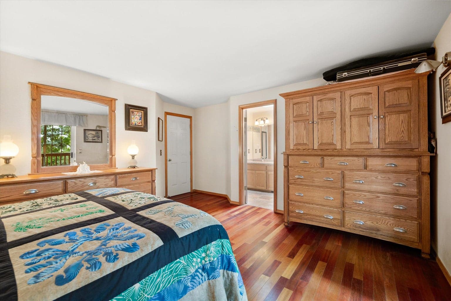 Photo of 1622 NE Parkridge Drive 21 of 41