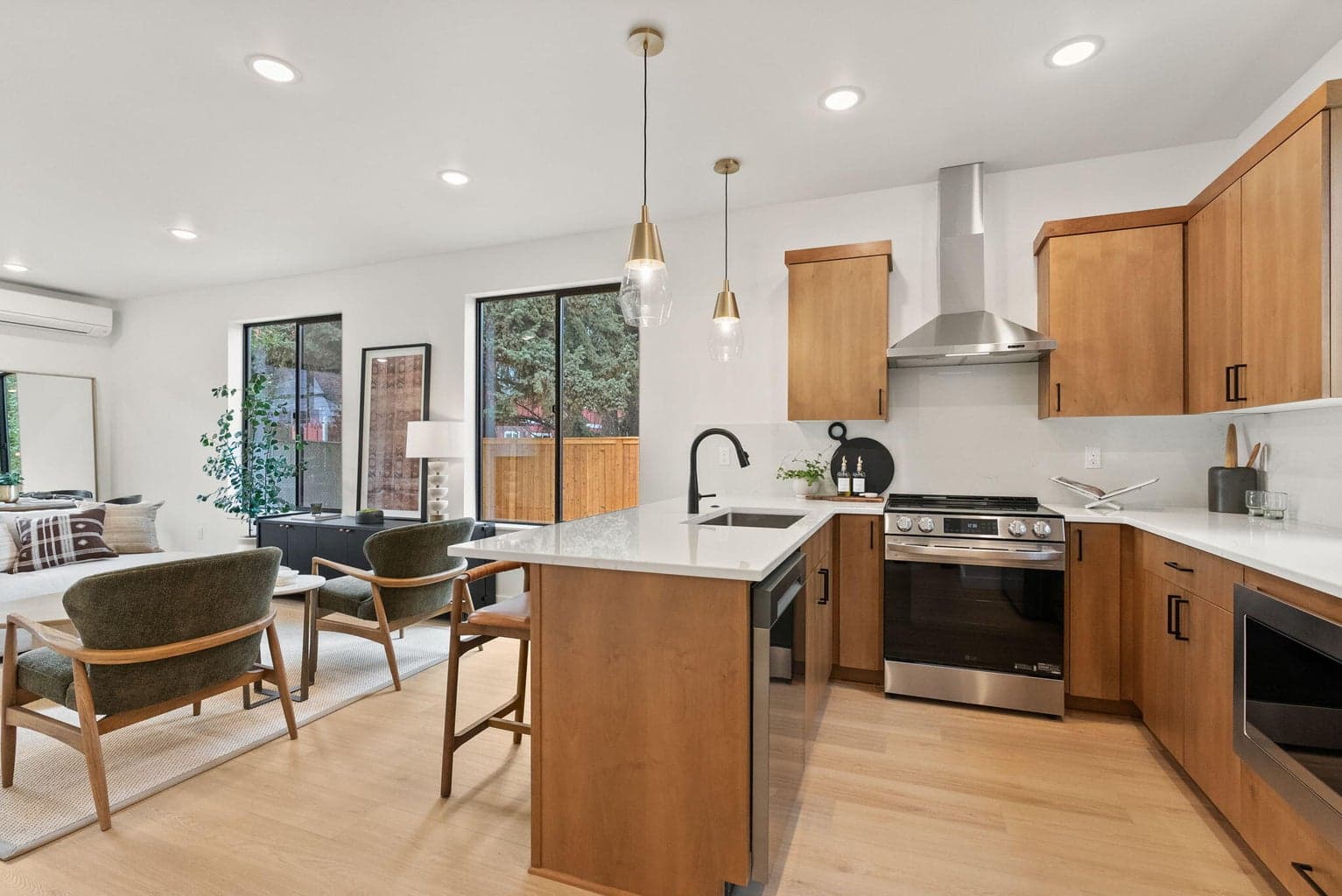 Photo of 129 Broadway 3 of 64