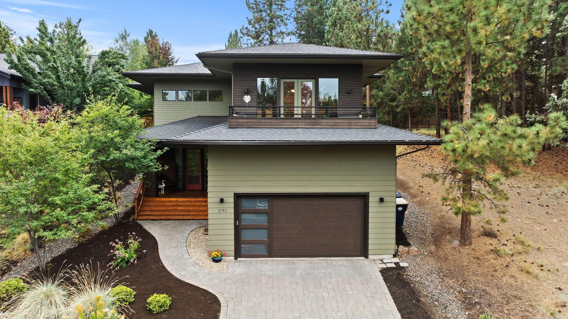 Photo of 2742 Rainbow Ridge 1 of 127
