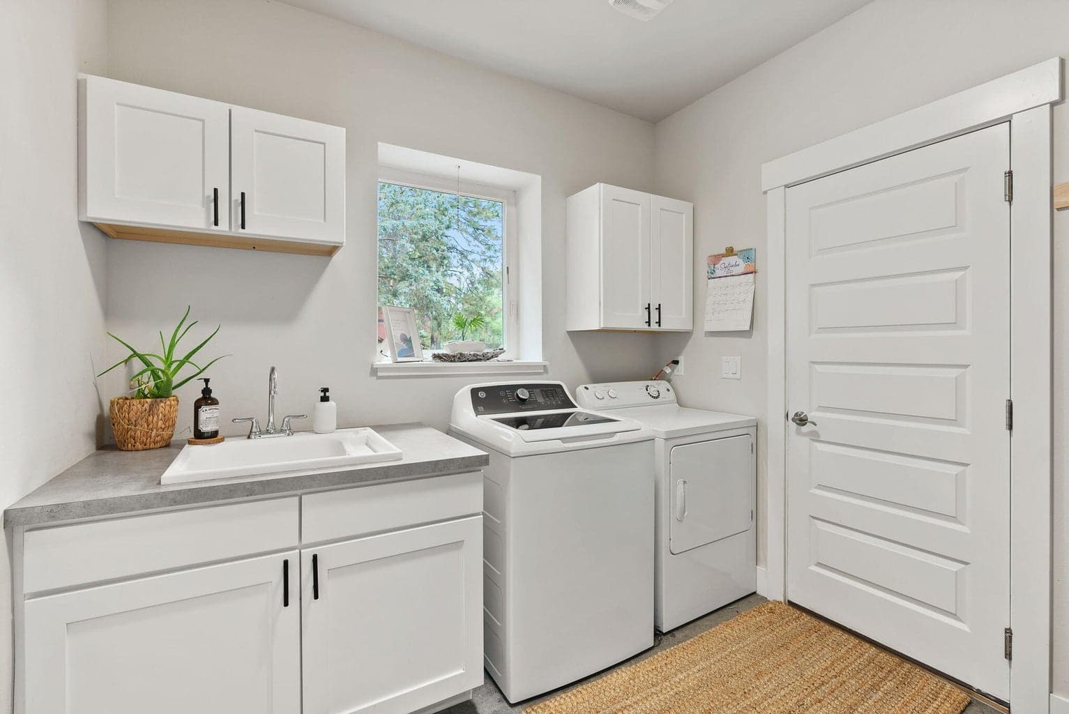 Photo of 2742 NW Rainbow Ridge Drive 65 of 127
