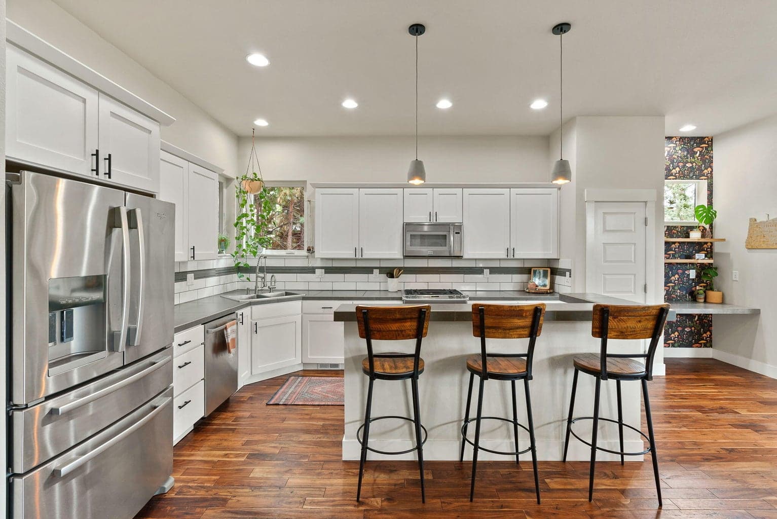 Photo of 2742 NW Rainbow Ridge Drive 32 of 127