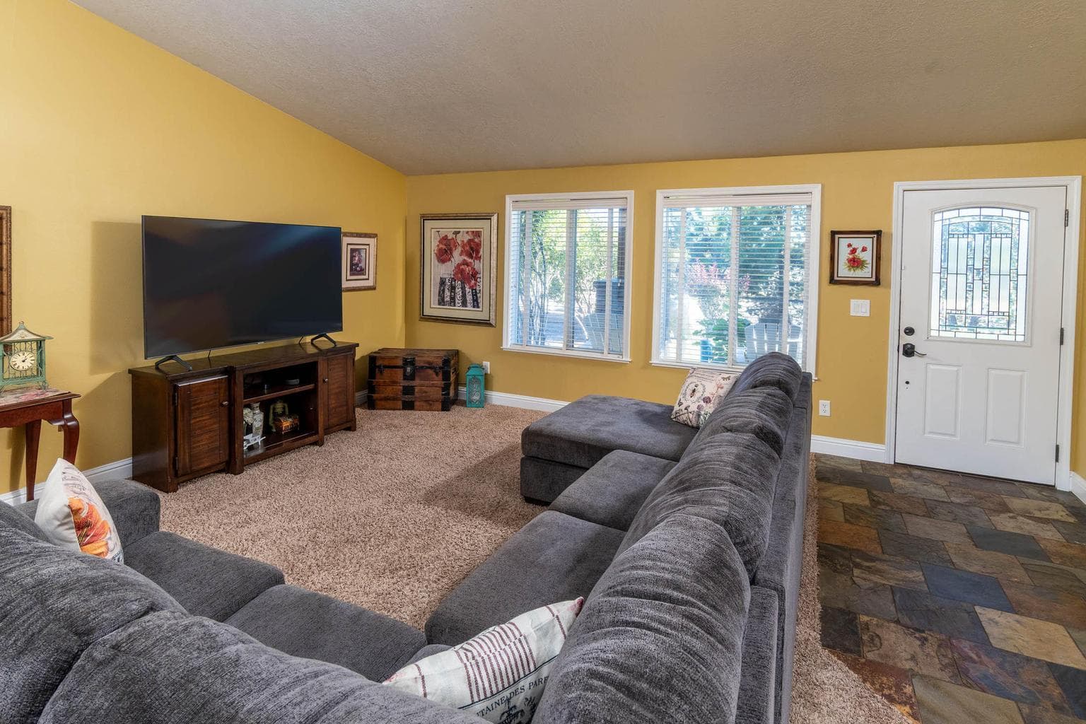 Photo of 25252 Raven Lane 8 of 28