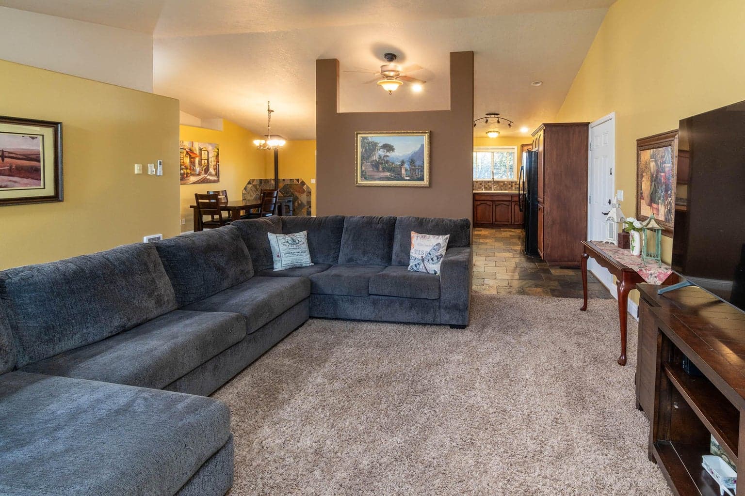Photo of 25252 Raven Lane 9 of 28