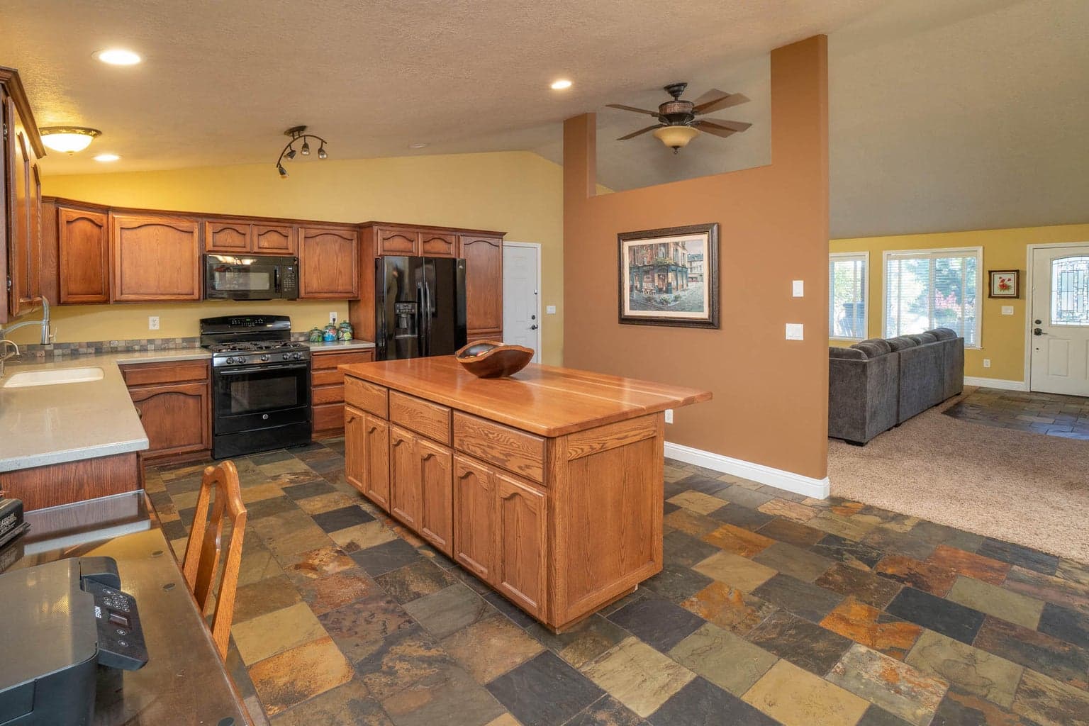 Photo of 25252 Raven Lane 10 of 28