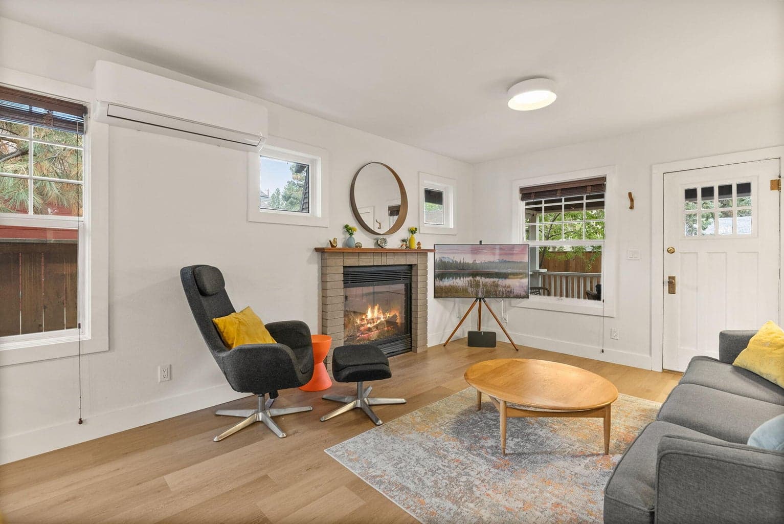 Photo of 1501 NW Newport Avenue 16 of 54
