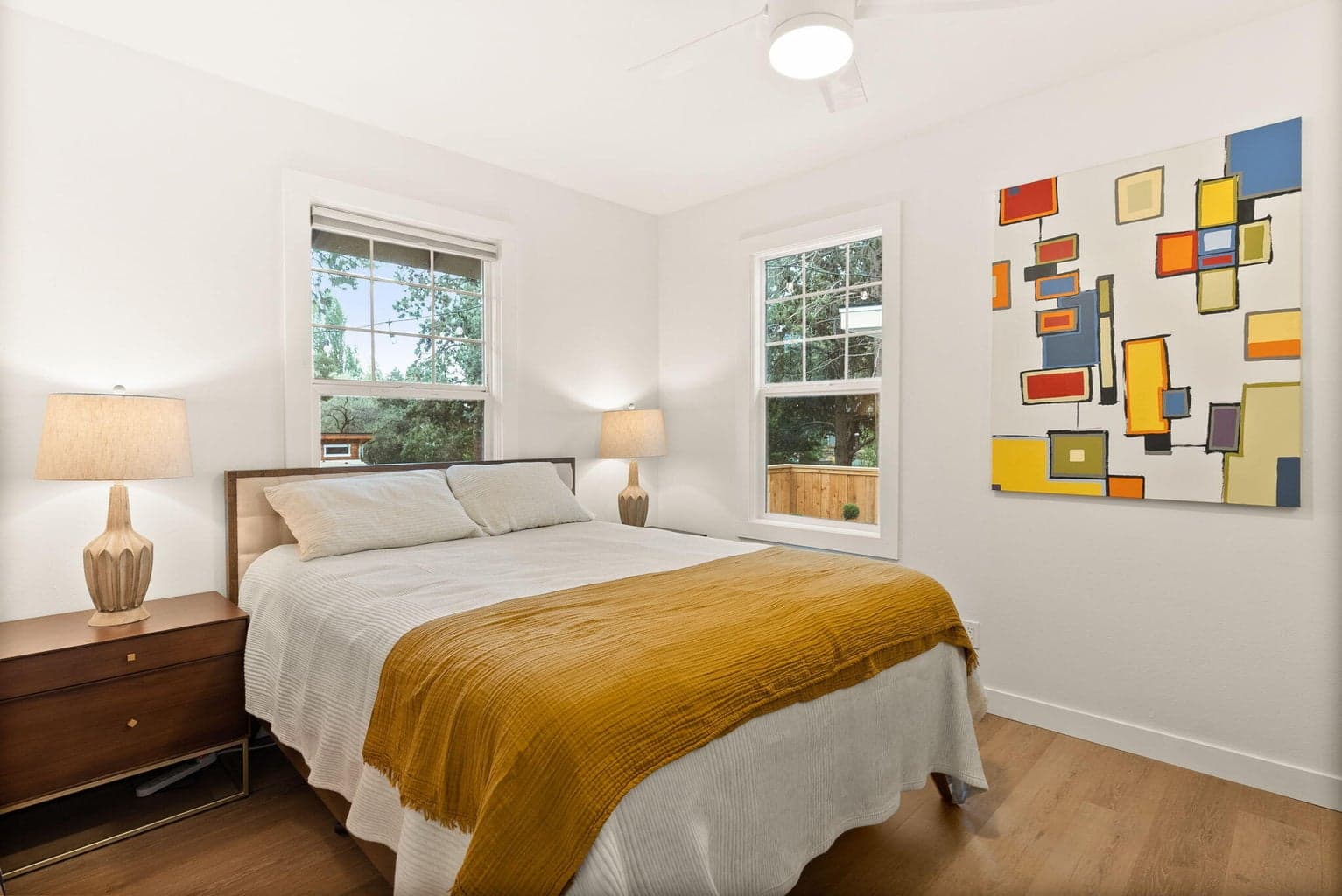 Photo of 1501 NW Newport Avenue 19 of 54