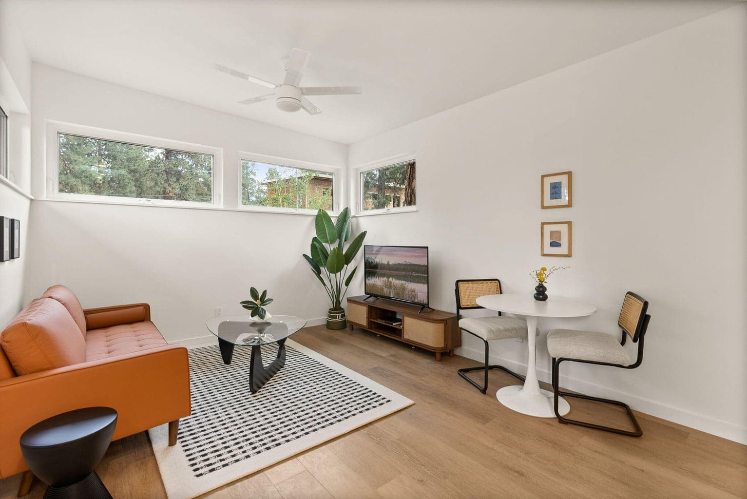 Photo of 1501 NW Newport Avenue 35 of 54