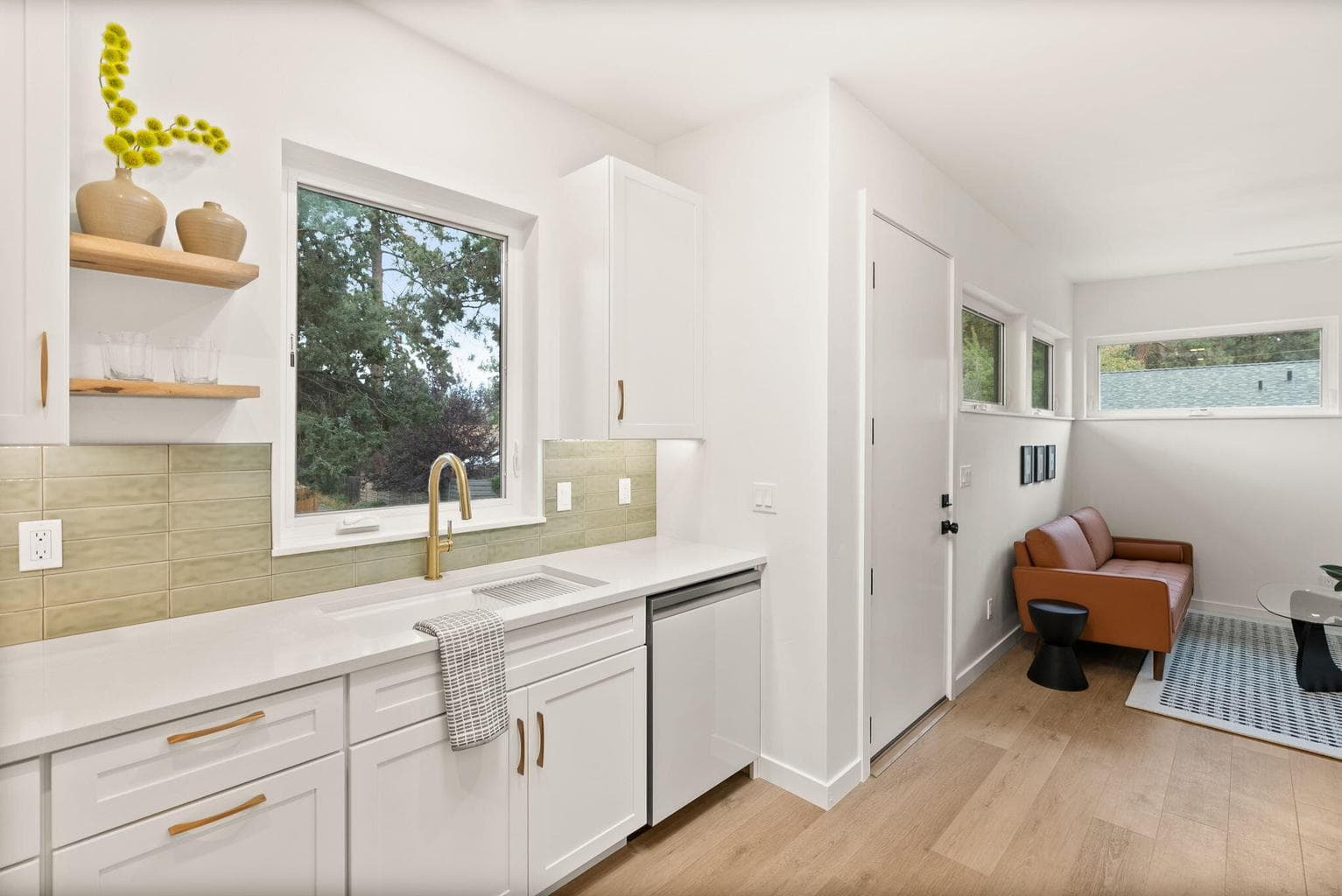 Photo of 1501 NW Newport Avenue 39 of 54