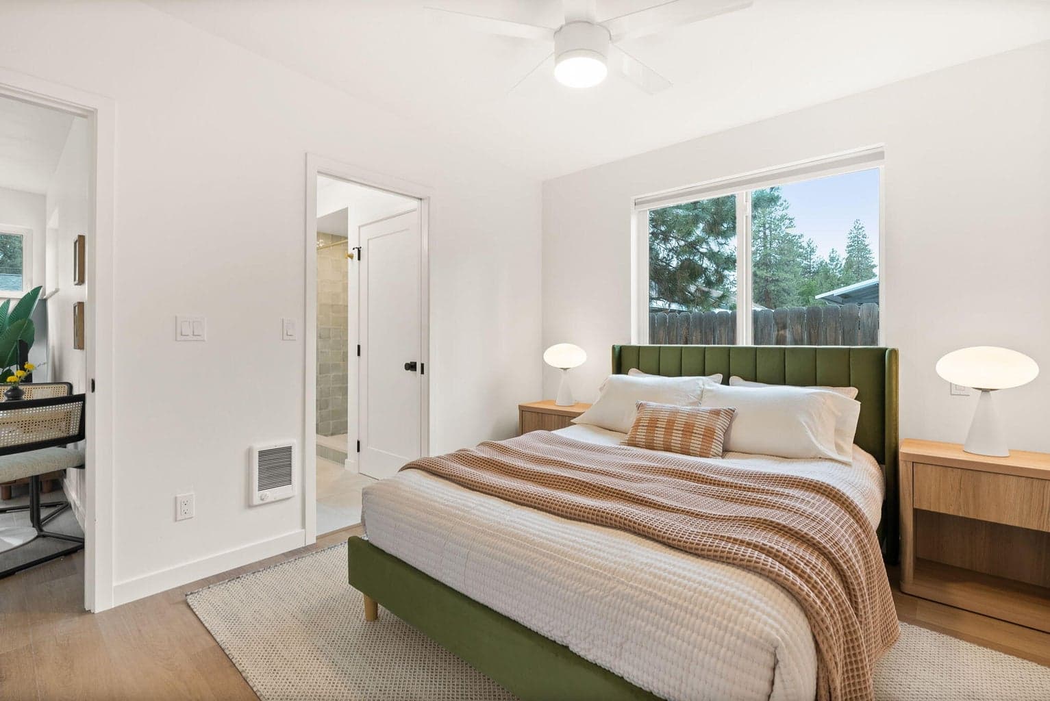 Photo of 1501 NW Newport Avenue 41 of 54