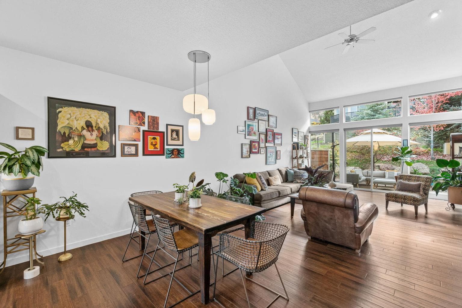 Photo of 10942 Village 2 of 45