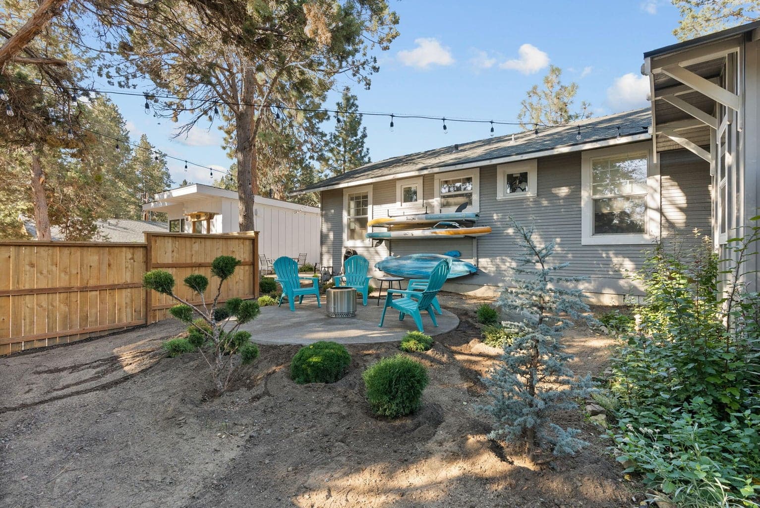 Photo of 1501 NW Newport Avenue 8 of 54